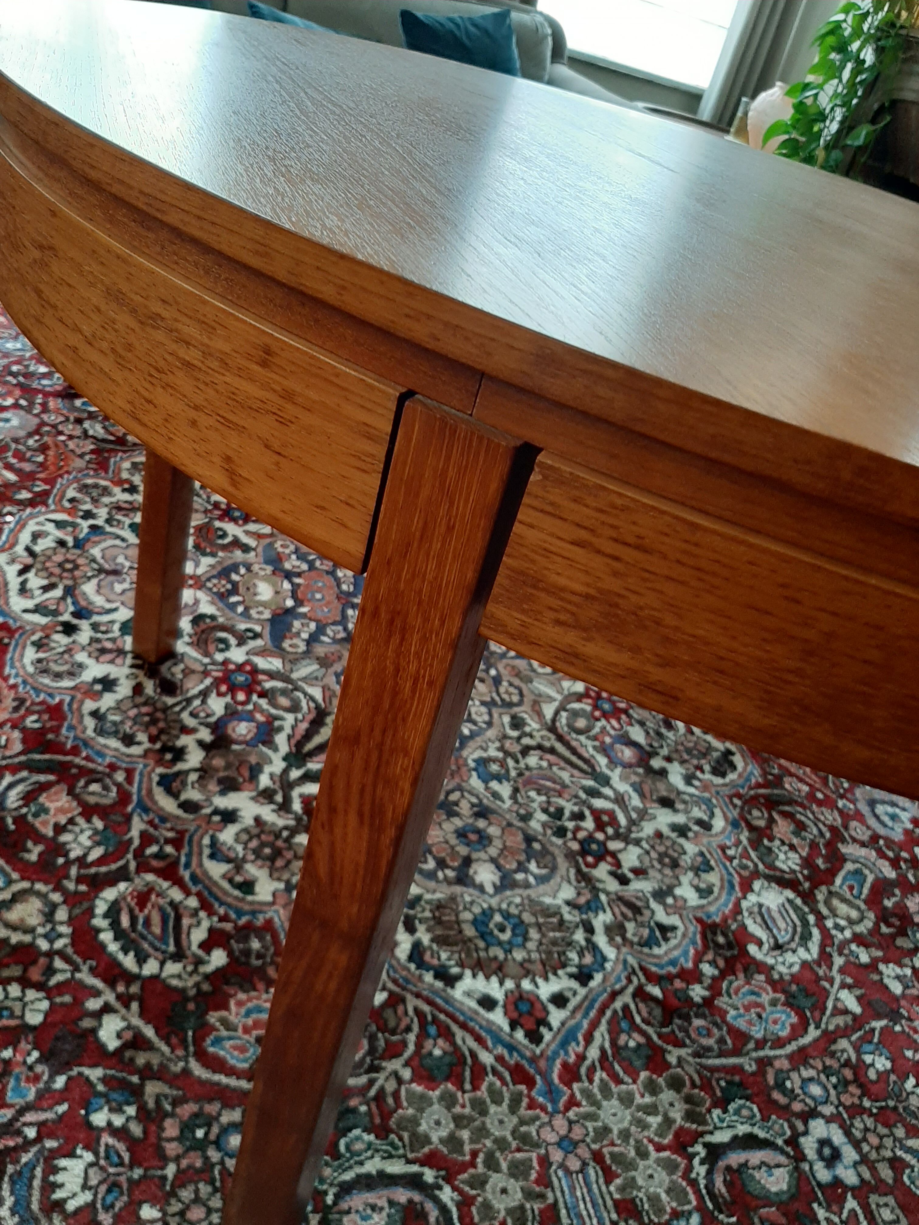 Table ronde extensible scandinave teck vintage