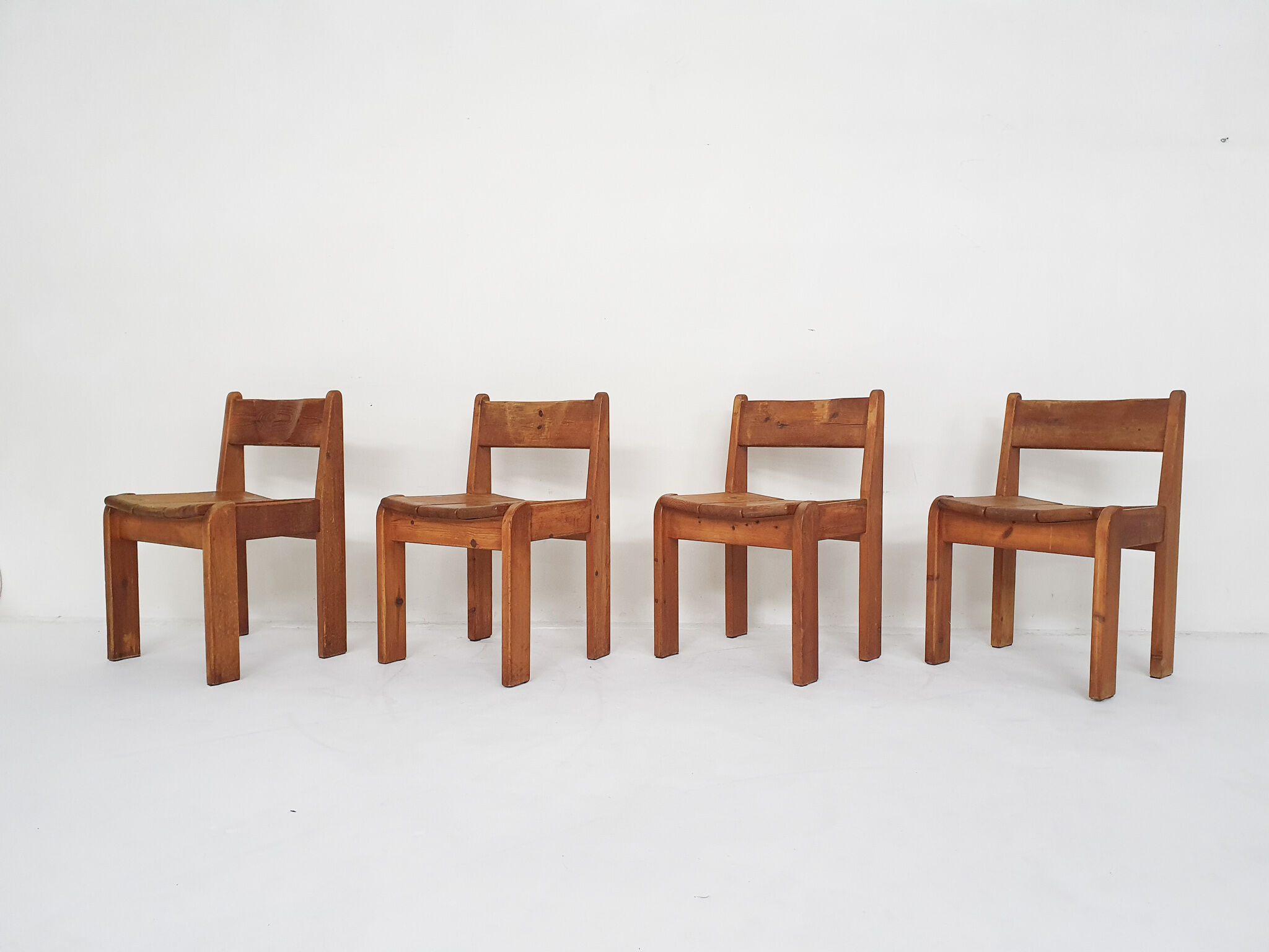 Set of four dining chairs by Ate van Apeldoorn for Houtwerk Hattem, The Netherlands 1970's