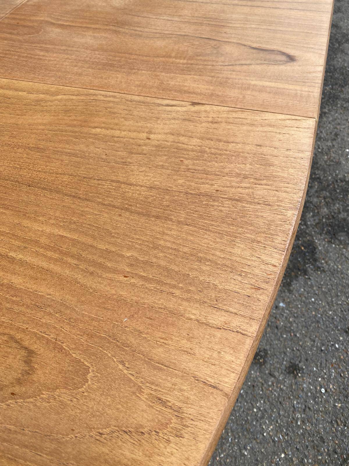 Renovated teak dining table Henry Rosengren Hansen Brande møbelindustri