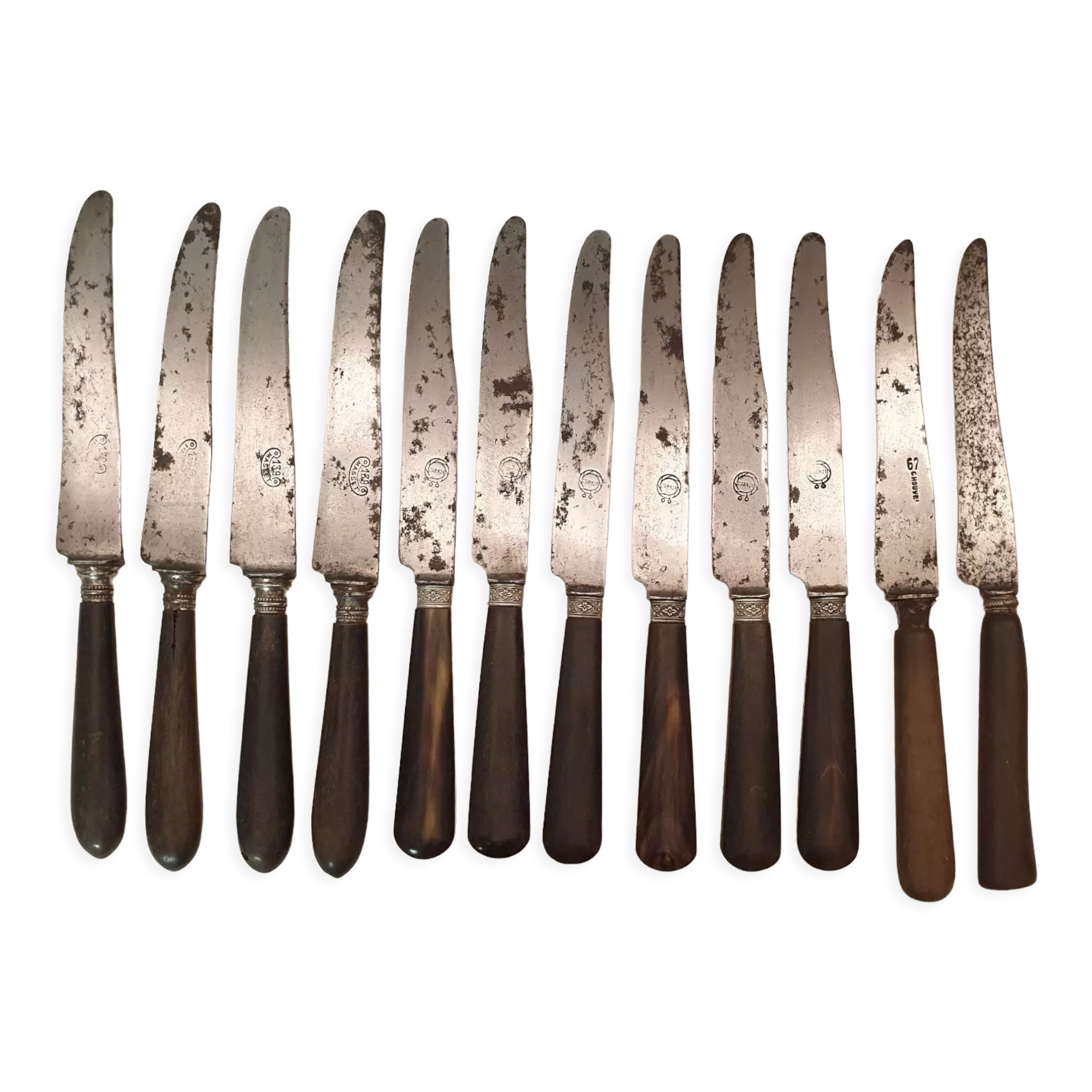 12 antique horn handle knives