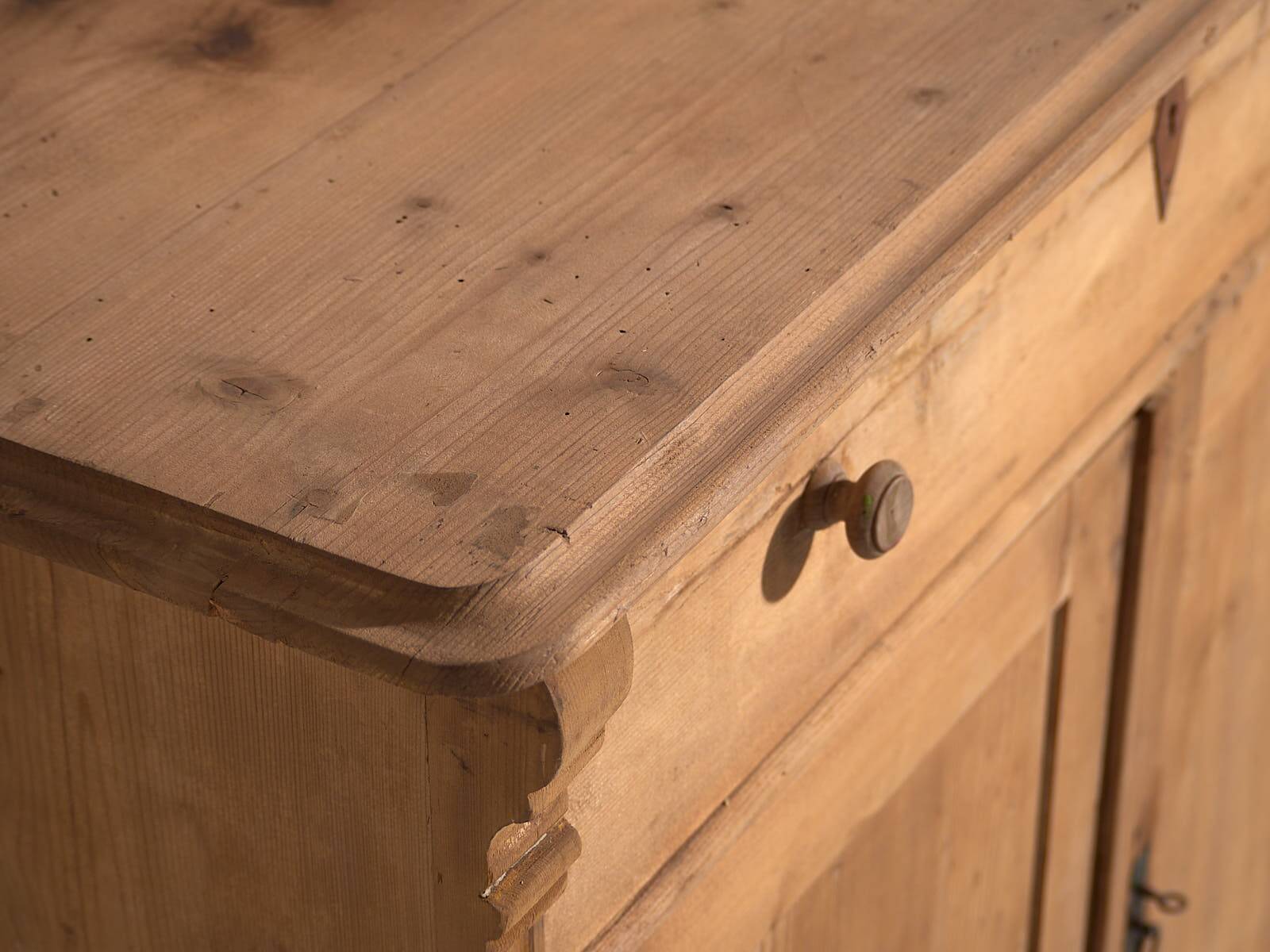 Antique bedroom chest of drawers (circa 1920) #105