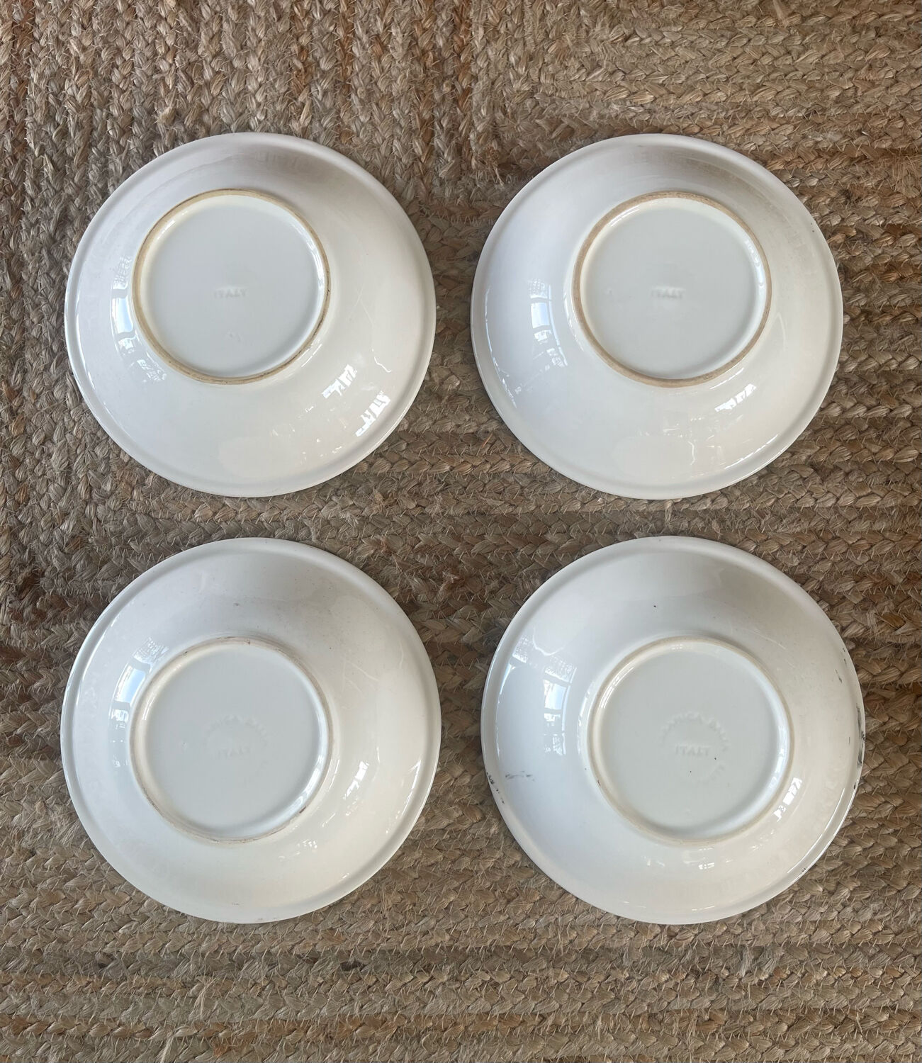 8 assiettes en céramique italienne