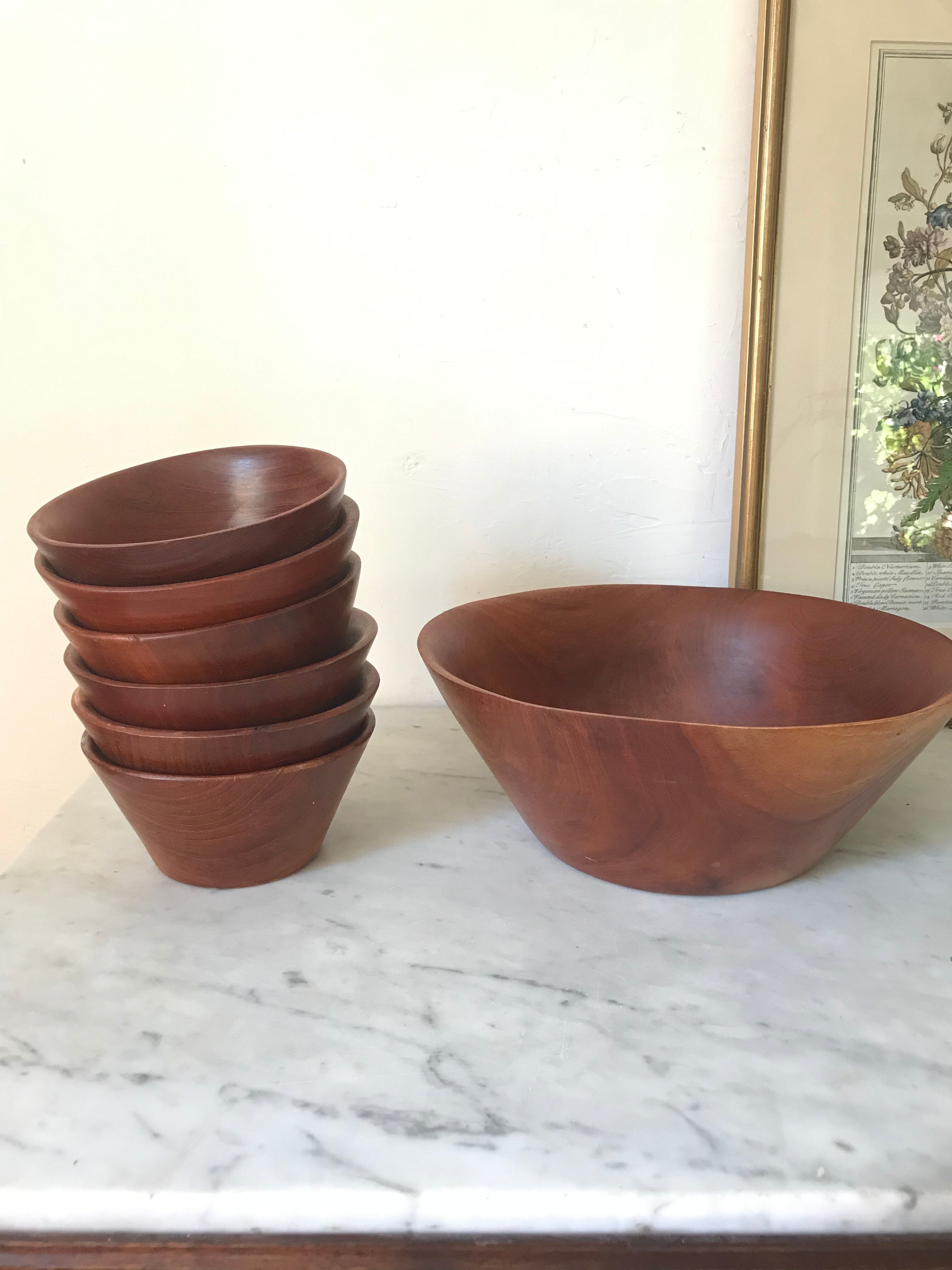 Saladier et ses bols en bois vintage