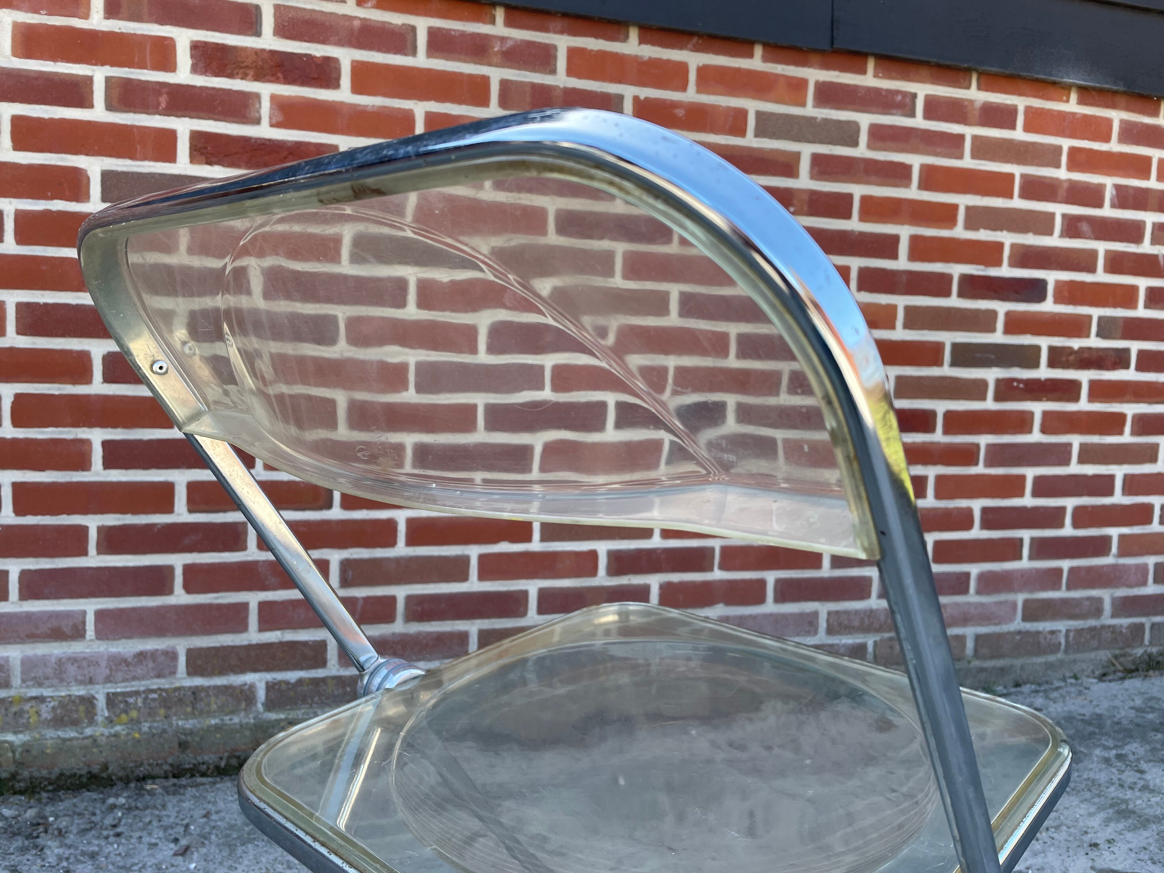 Plia chair by Giancarlo Piretti  for castelli