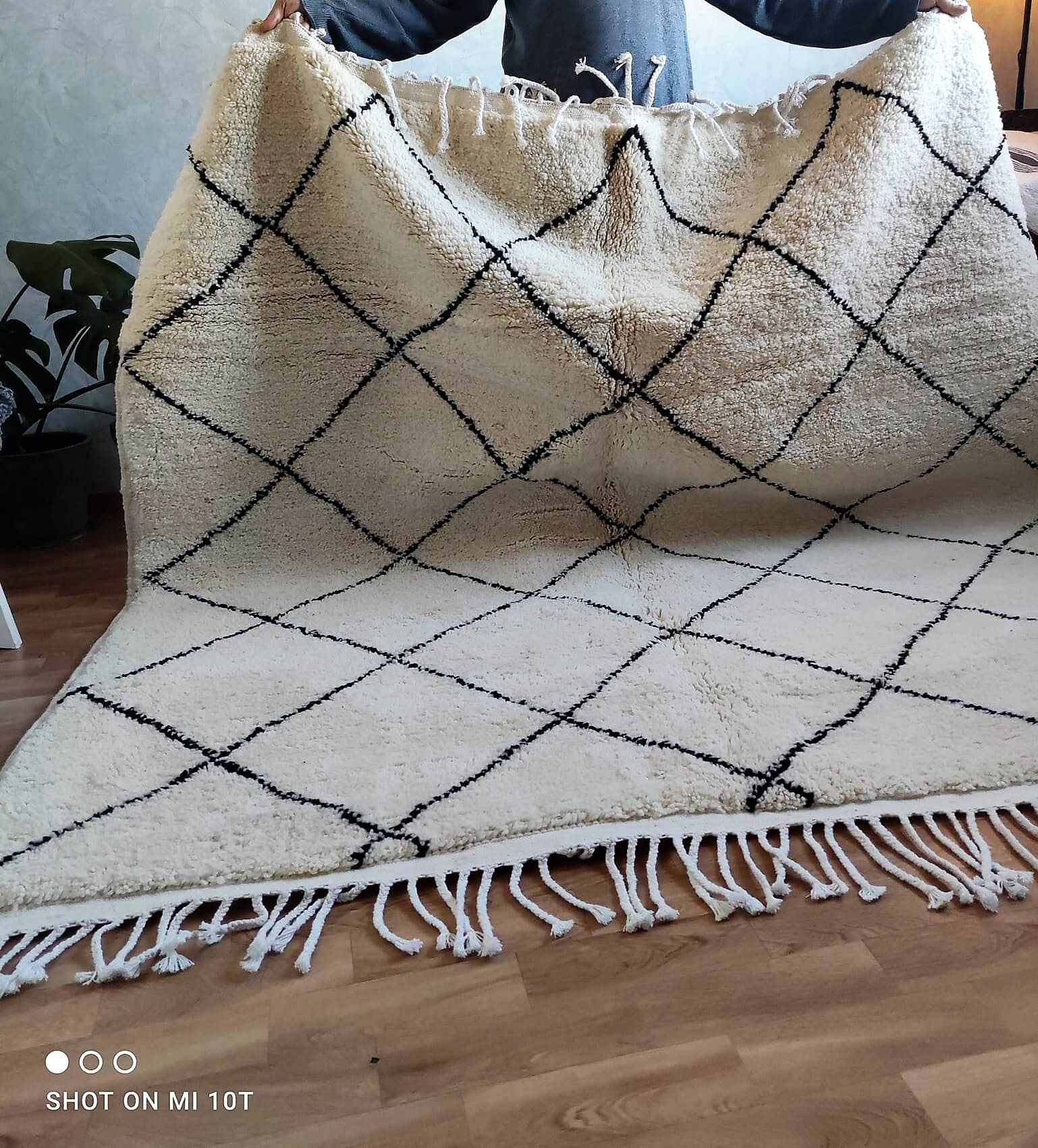 Berber carpet Beni Ouarain 2m30 by 2m