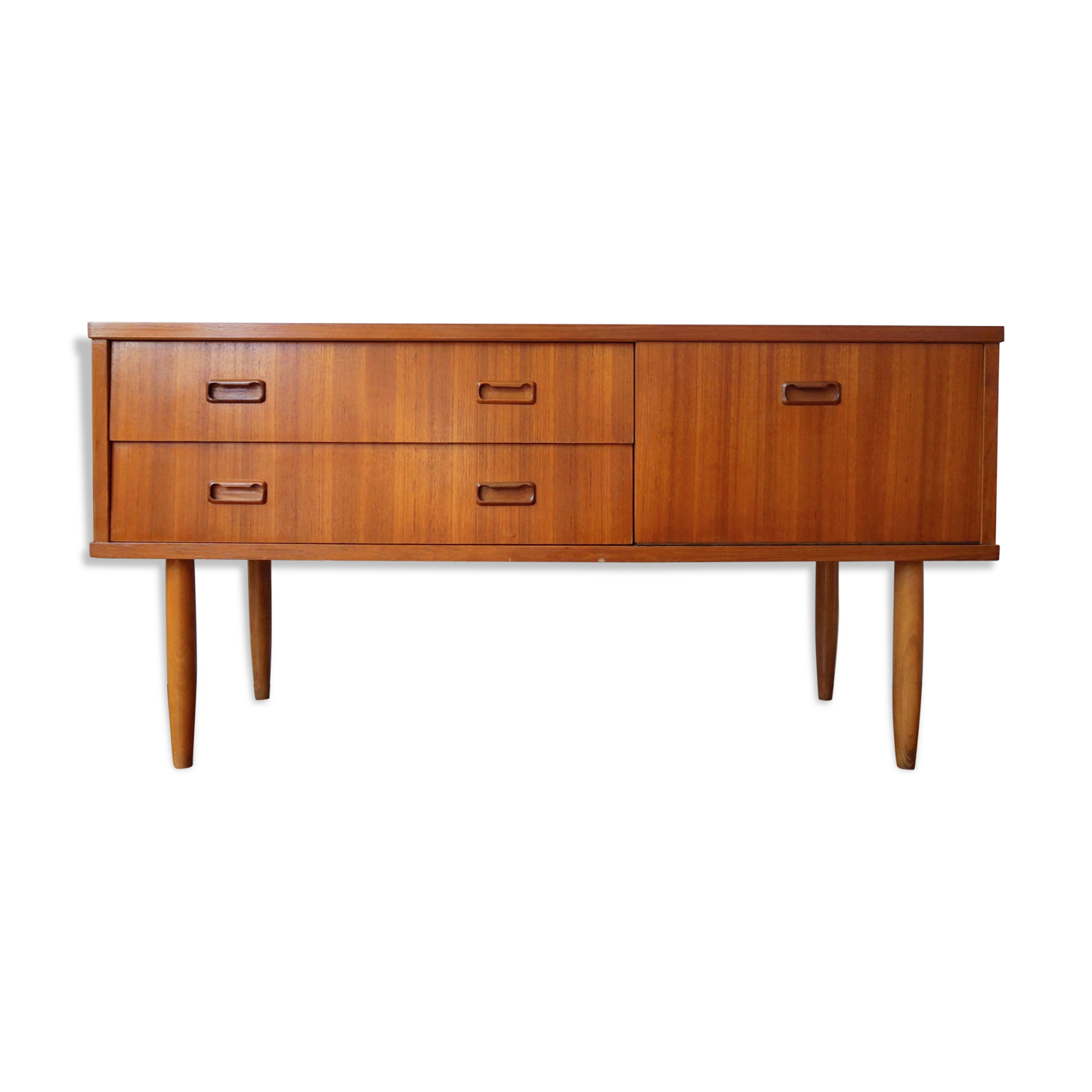 Scandinavian side board