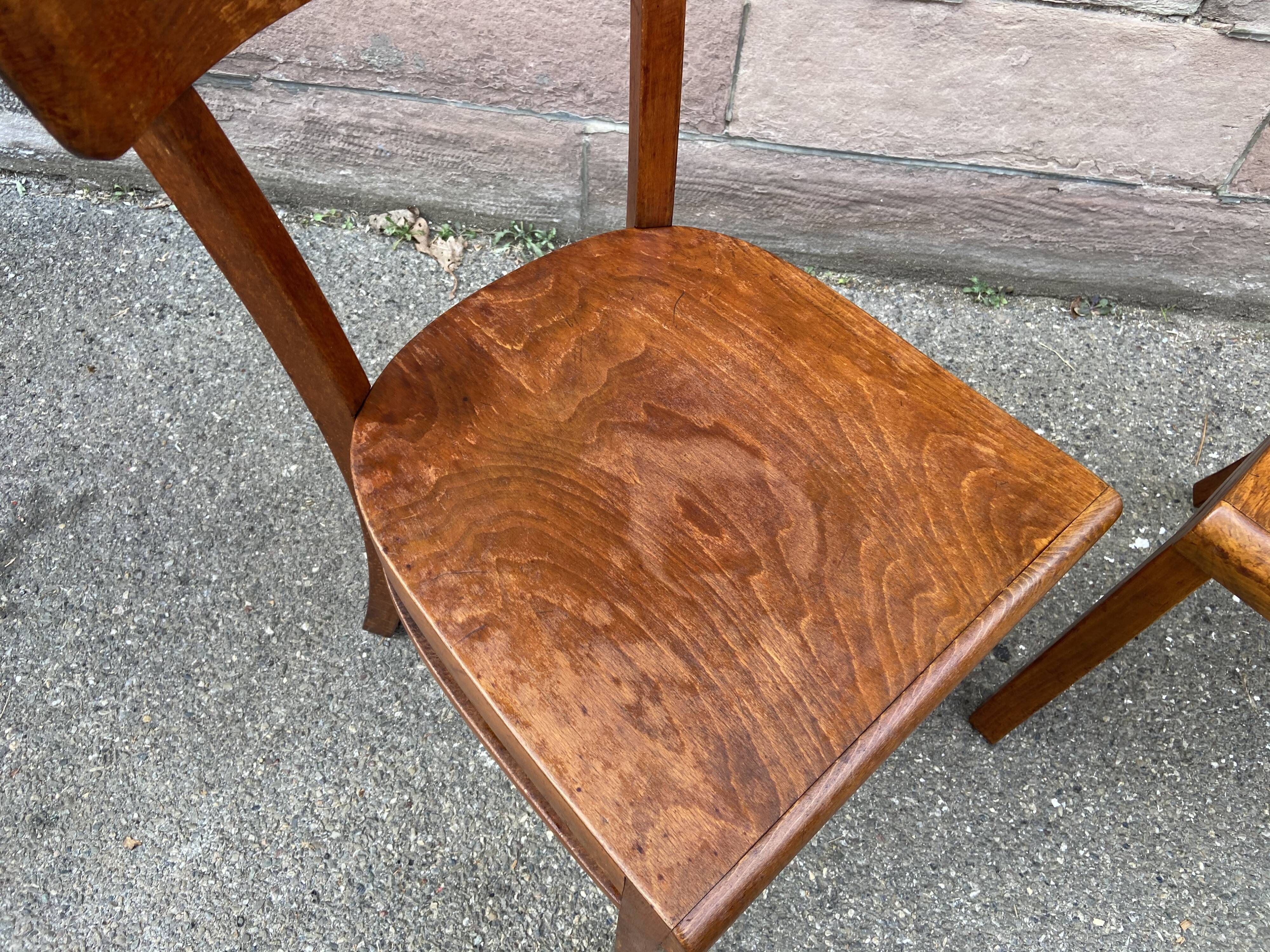 Paire de chaises bistrot bois courbé  1950