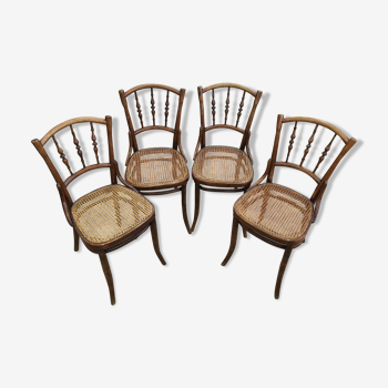 4 anciennes chaise de bistrot  en bois