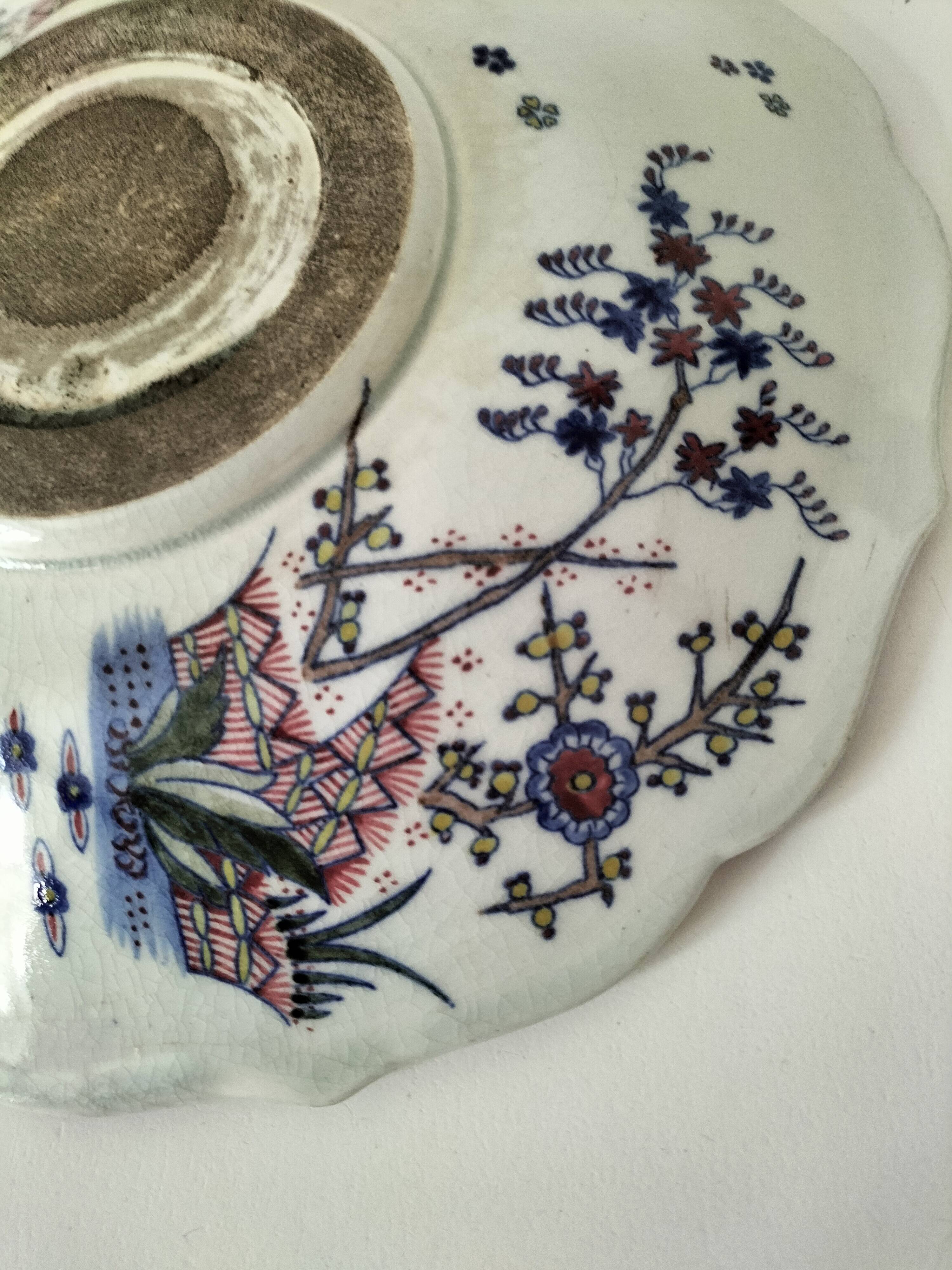Desvres faience plate – Decoration on both sides – Circa 1890-1910