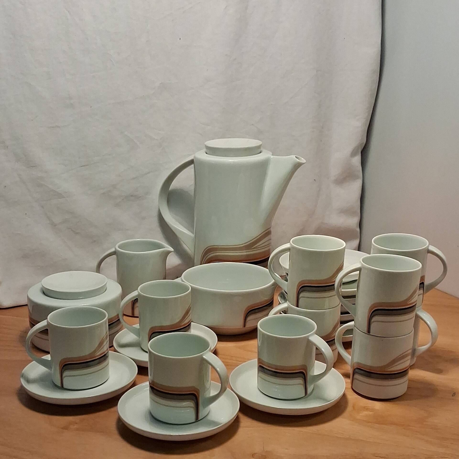Vintage café service
