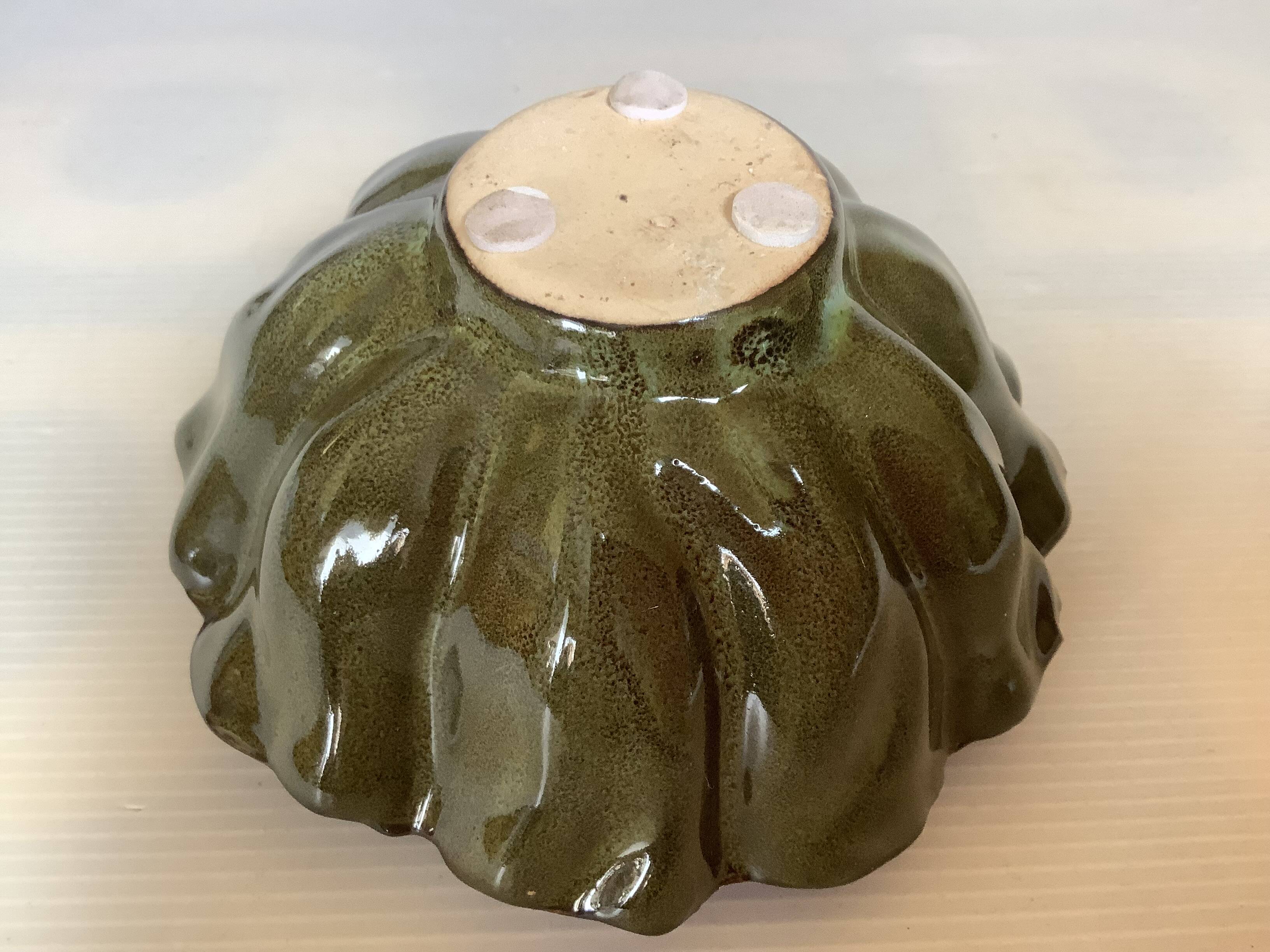 Pique fleurs vase vert kaki