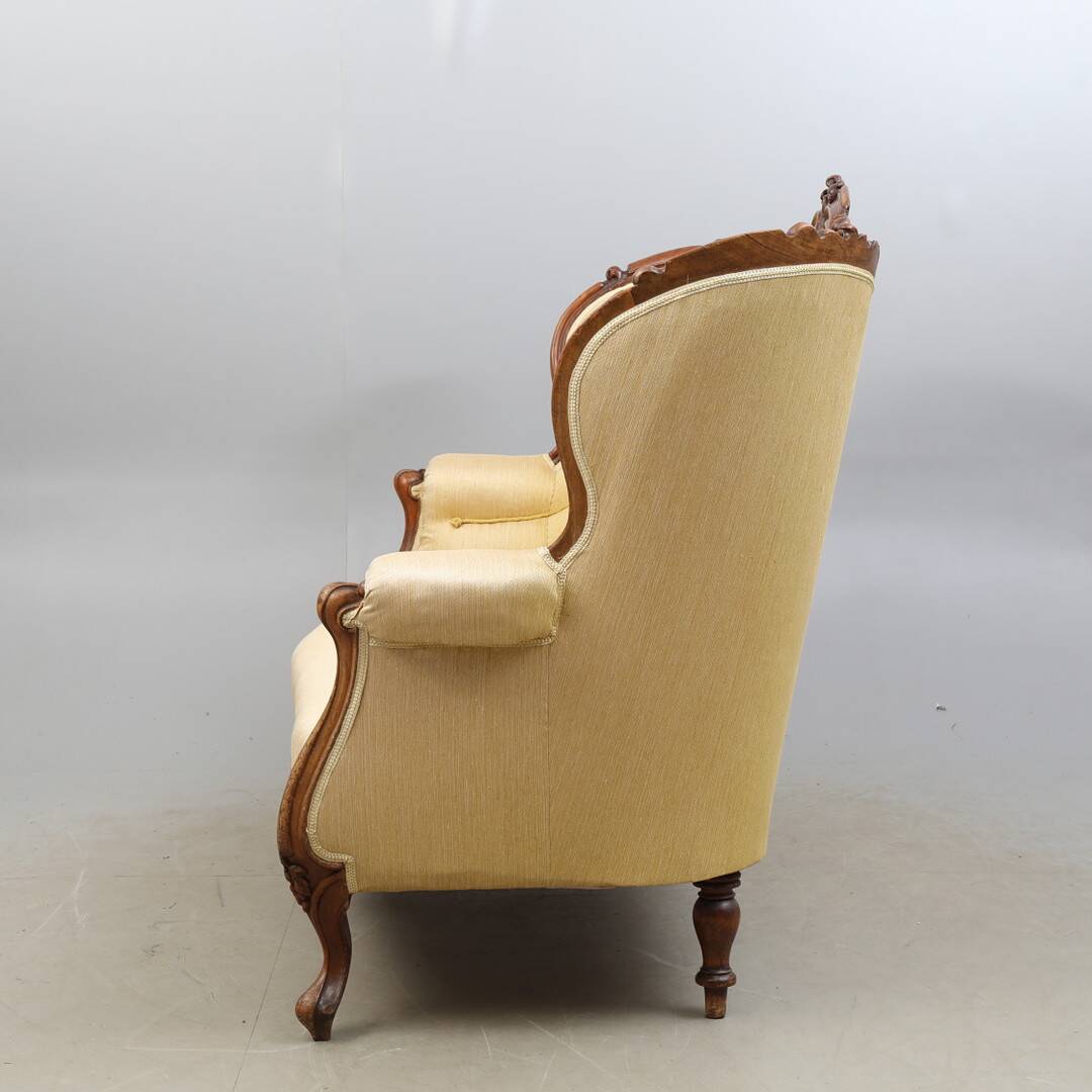 Sofa néo-rococo — Style 19e/20e siècle — Silhouette élégante de salon avec C