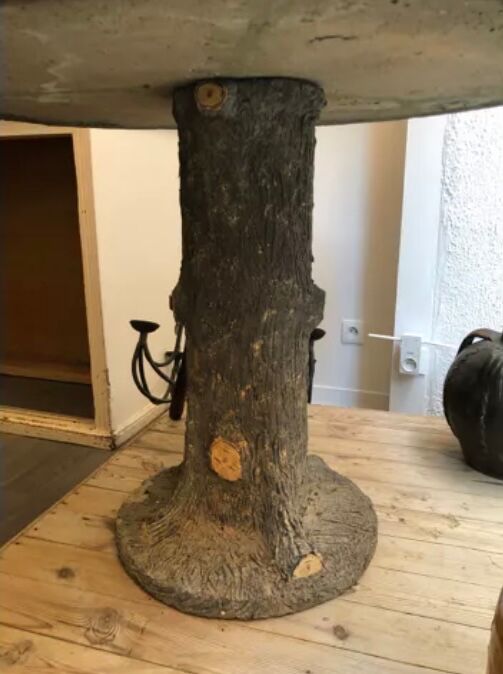 Garden table faux wood rock style