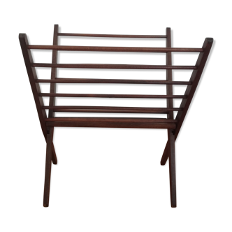 Scandinavian magazine holder