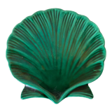 Empty ceramic pocket scallop shell