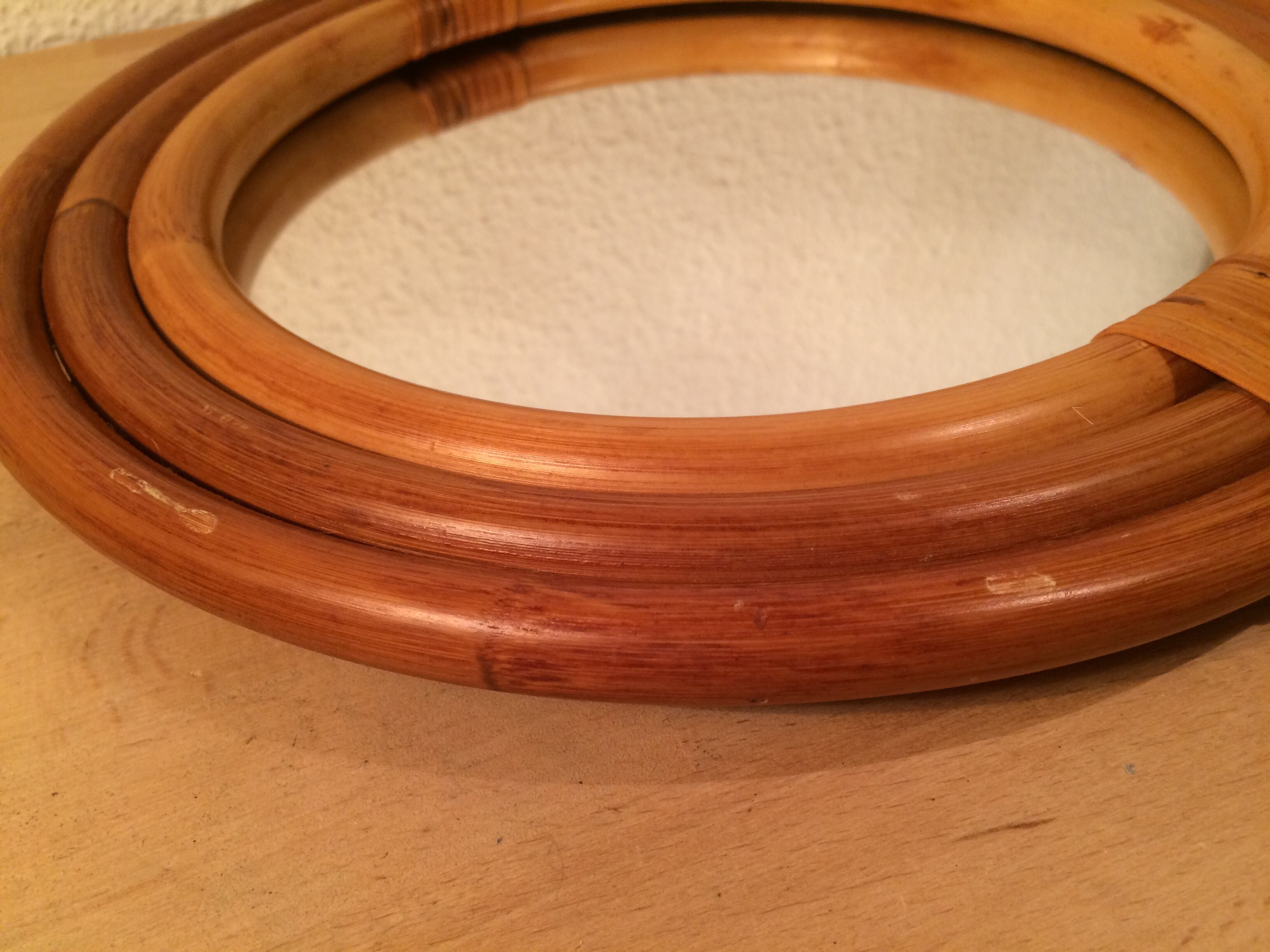 Round rattan mirror 30 cm