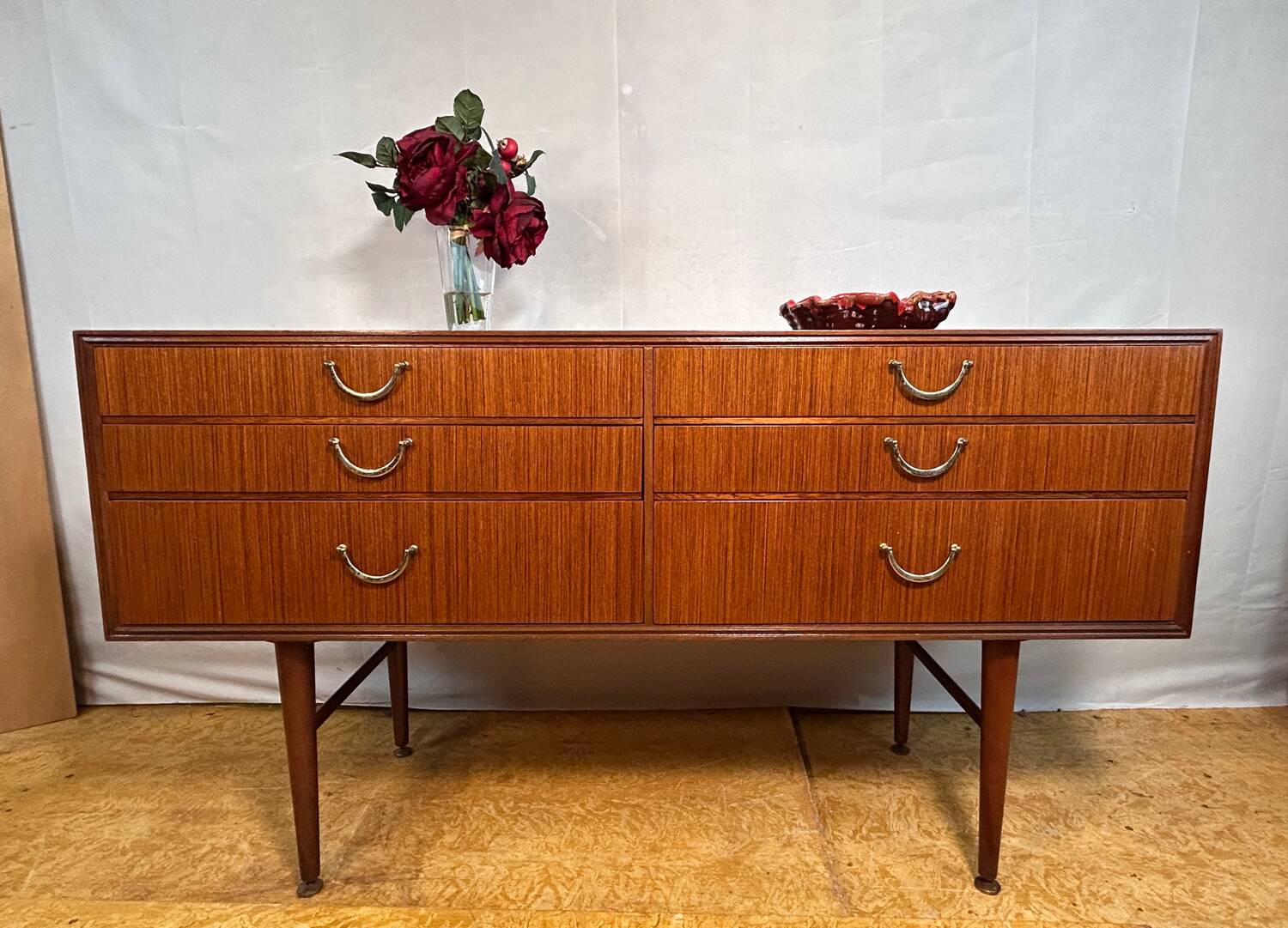 Mid-Century Retro Vintage Teak Sideboard/Chest of Drawers 1960