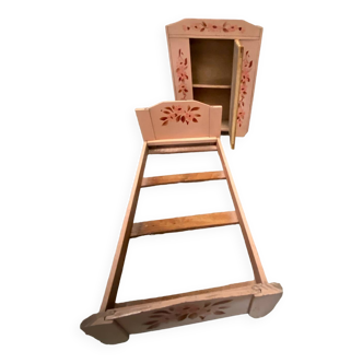 Ancien lit et armoire à poupée