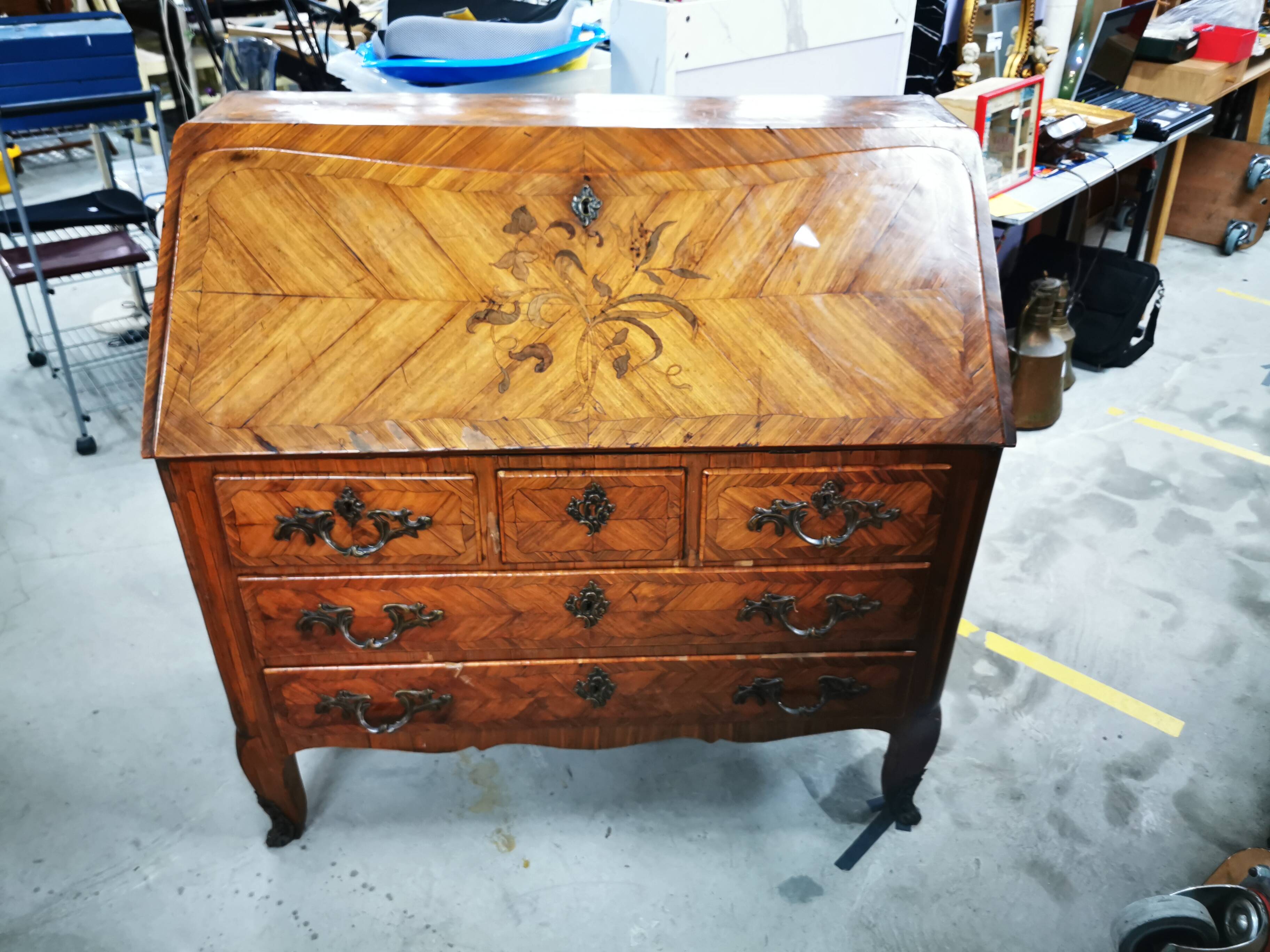 Rosewood desk/secretary, antique brand from the late 18th century.