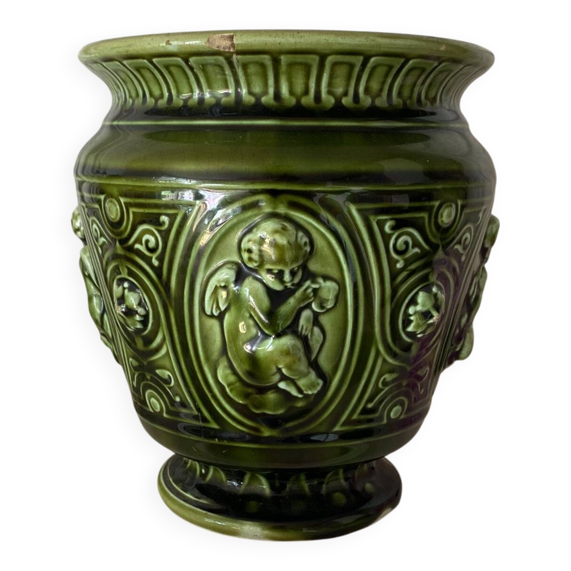Planter pot in earthenware with cherubs