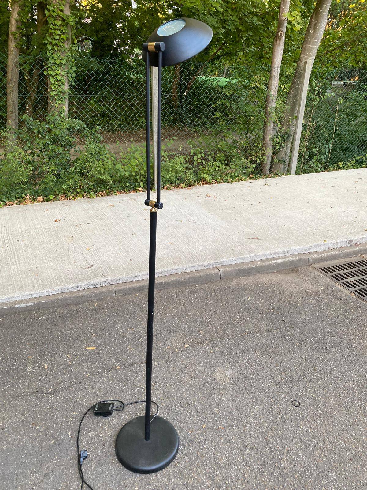 Italian vintage black & brass floor lamp — Articulated with Relco dimmer 19