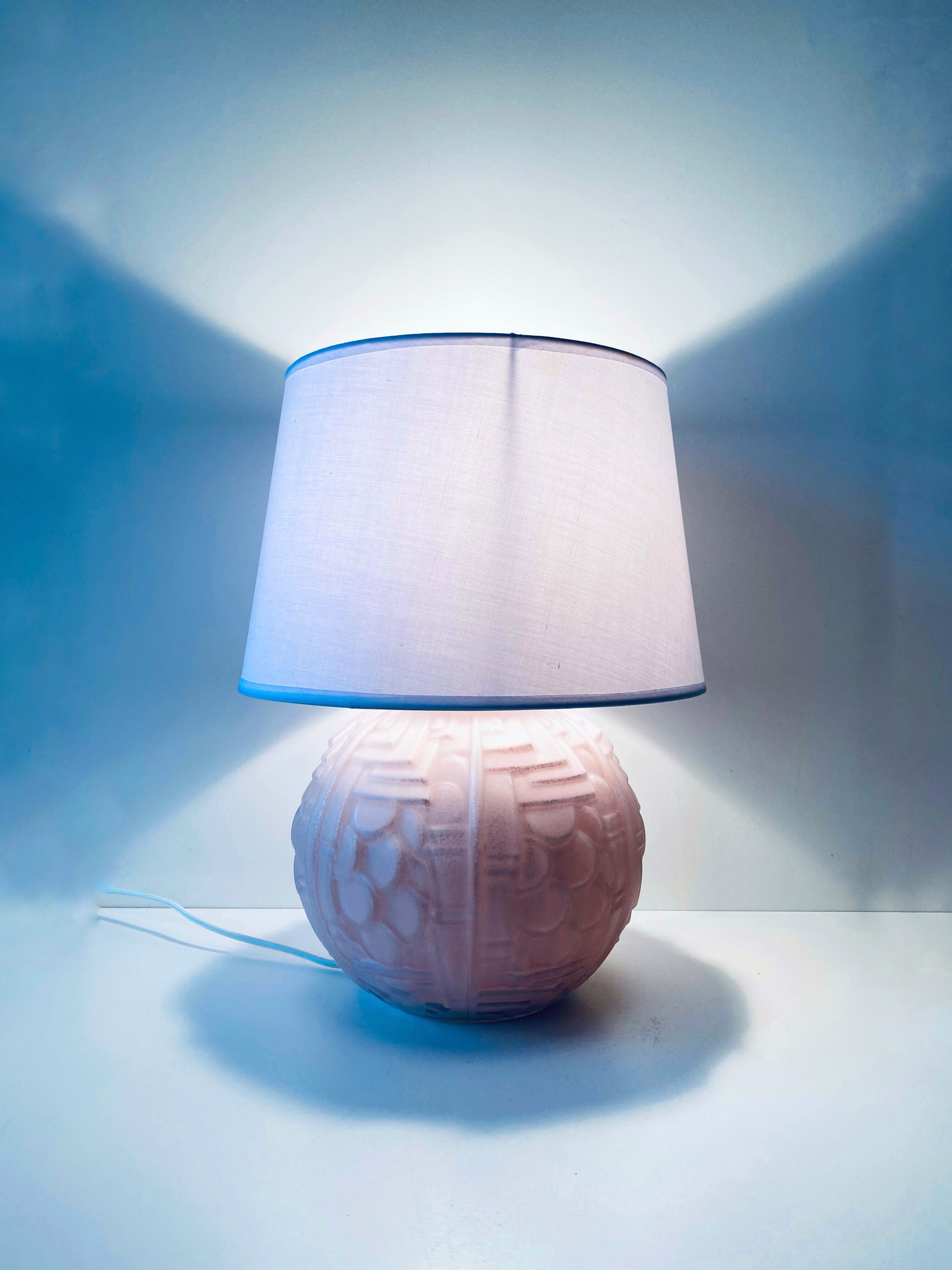Art deco lamp in powder pink glass