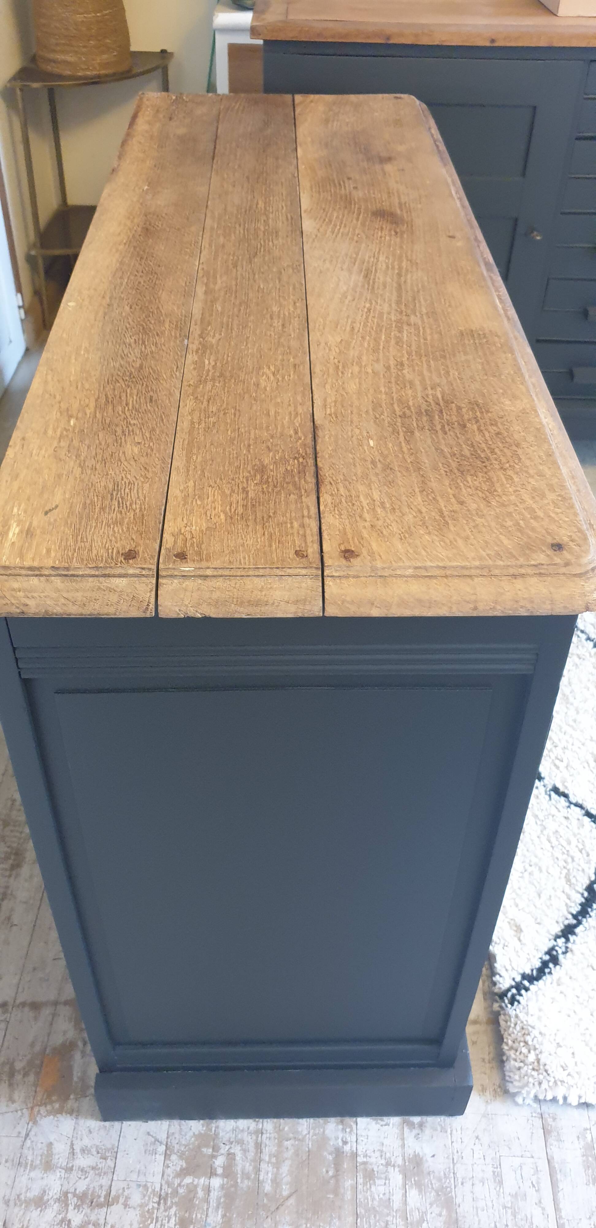 Buffet noir en bois massif