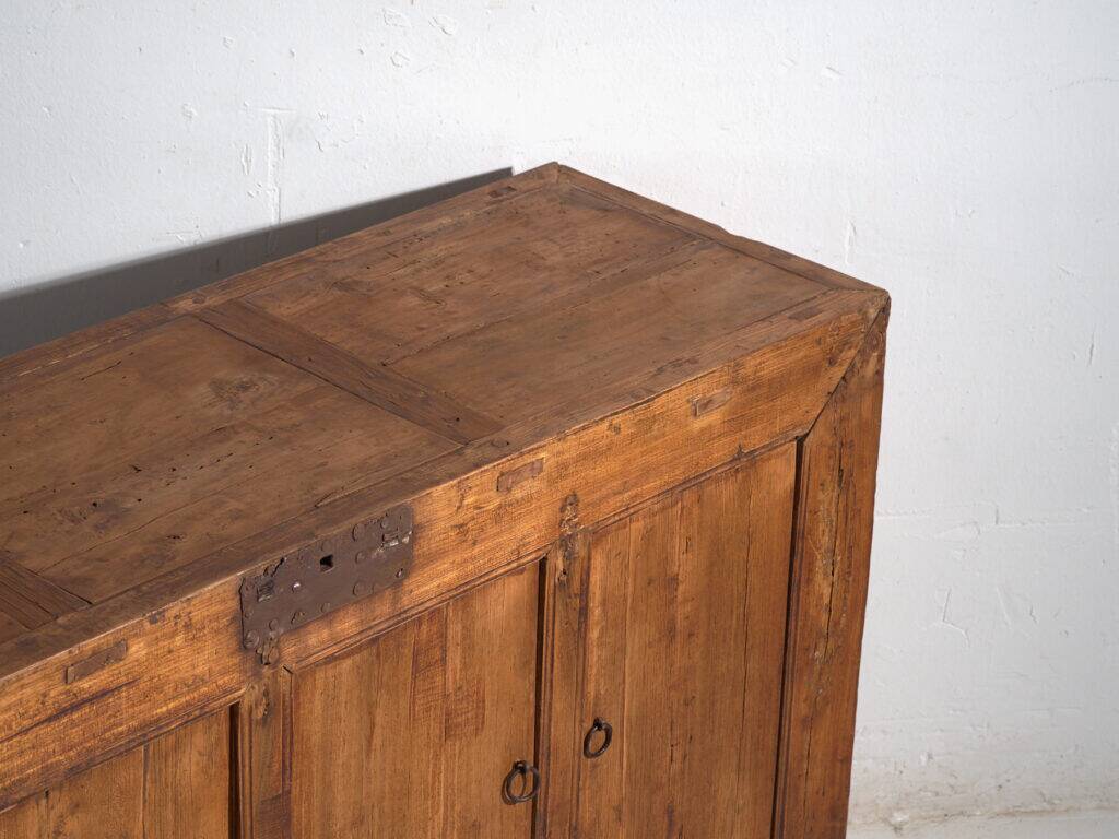Old pine wood buffet – China, circa 1920