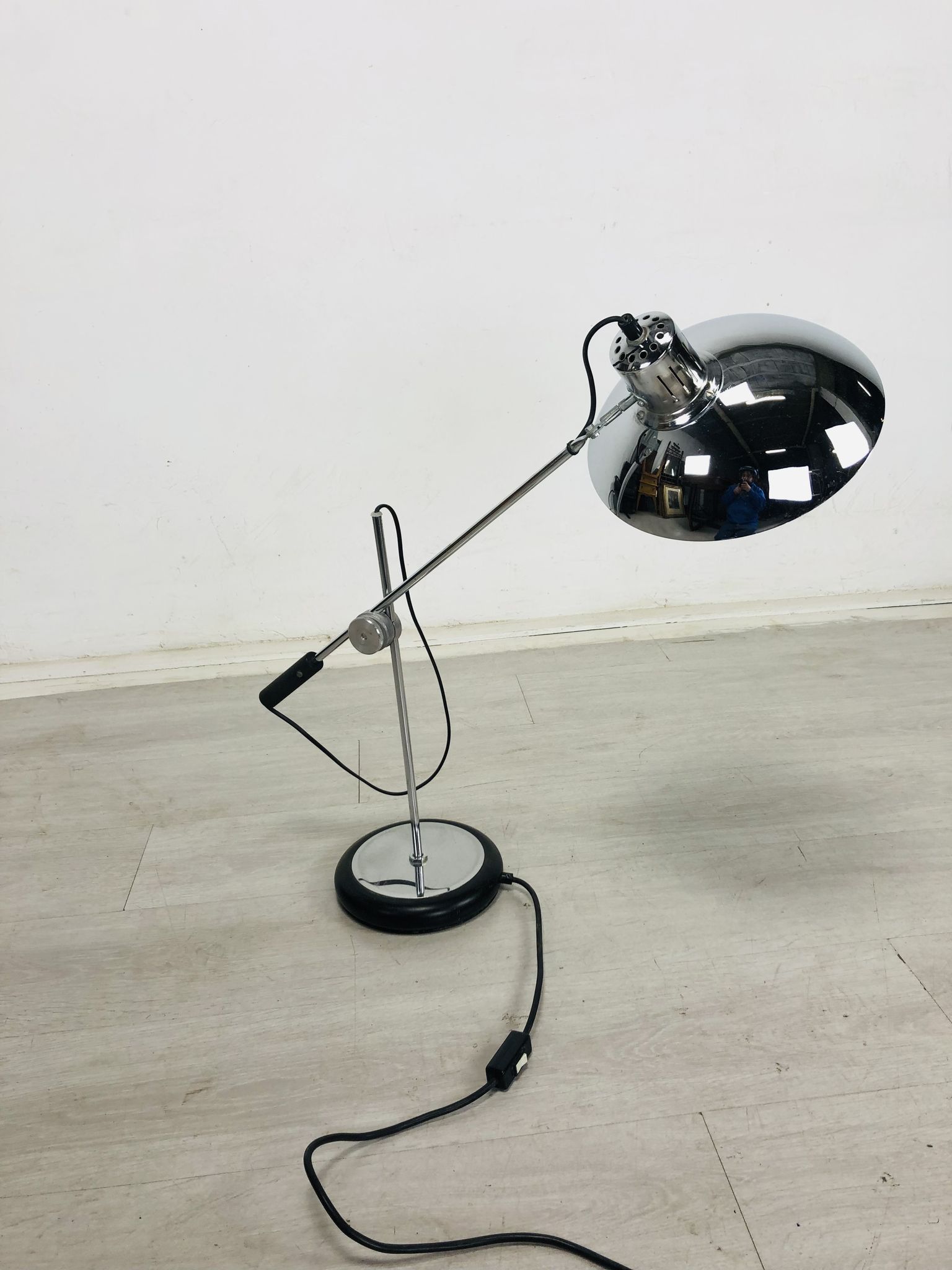 Grande lampe chromée