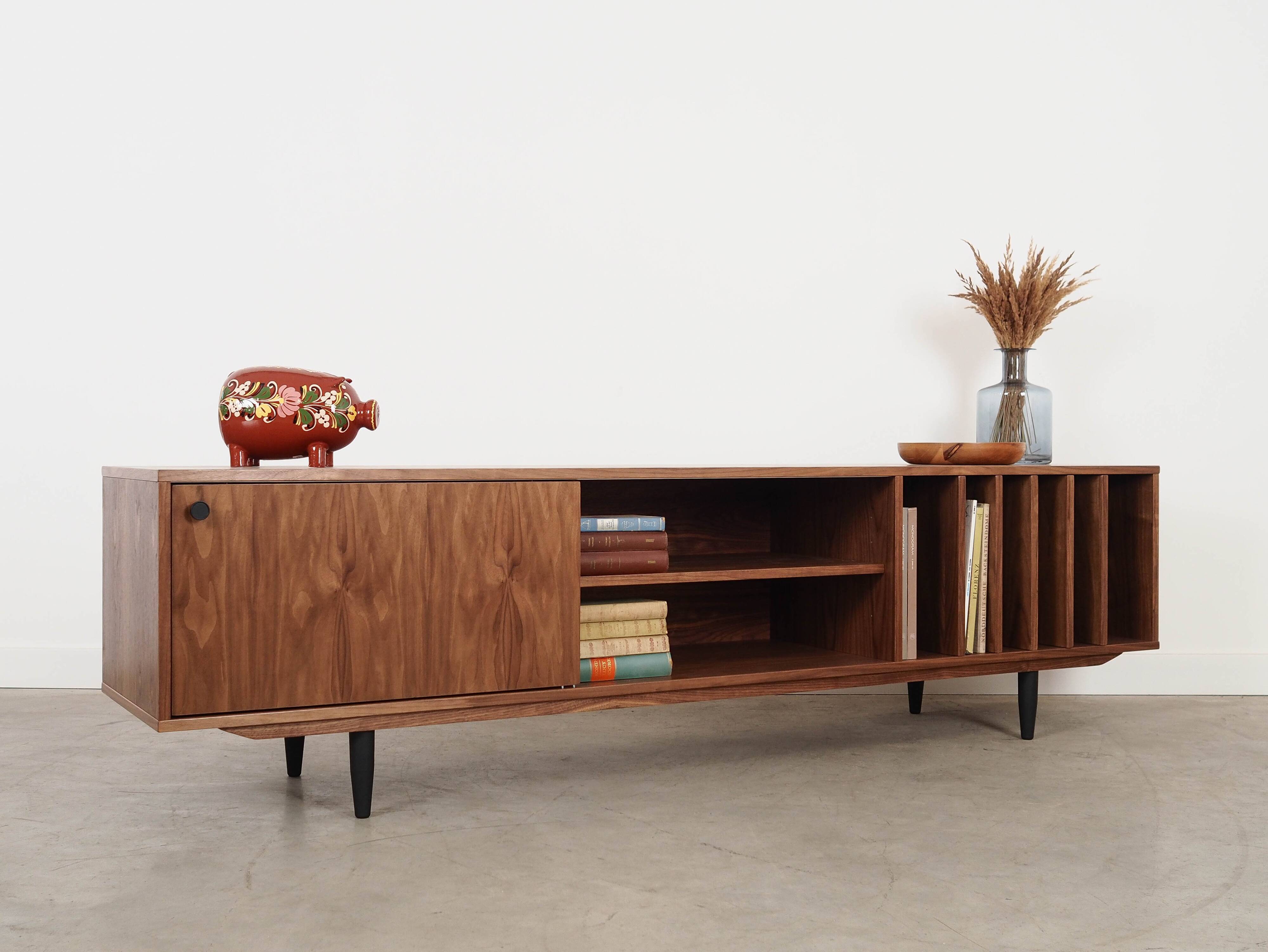 Buffet en noyer, design scandinave