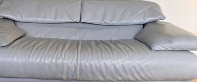 Original leather sofa and design by Paolo Piva for B&B
