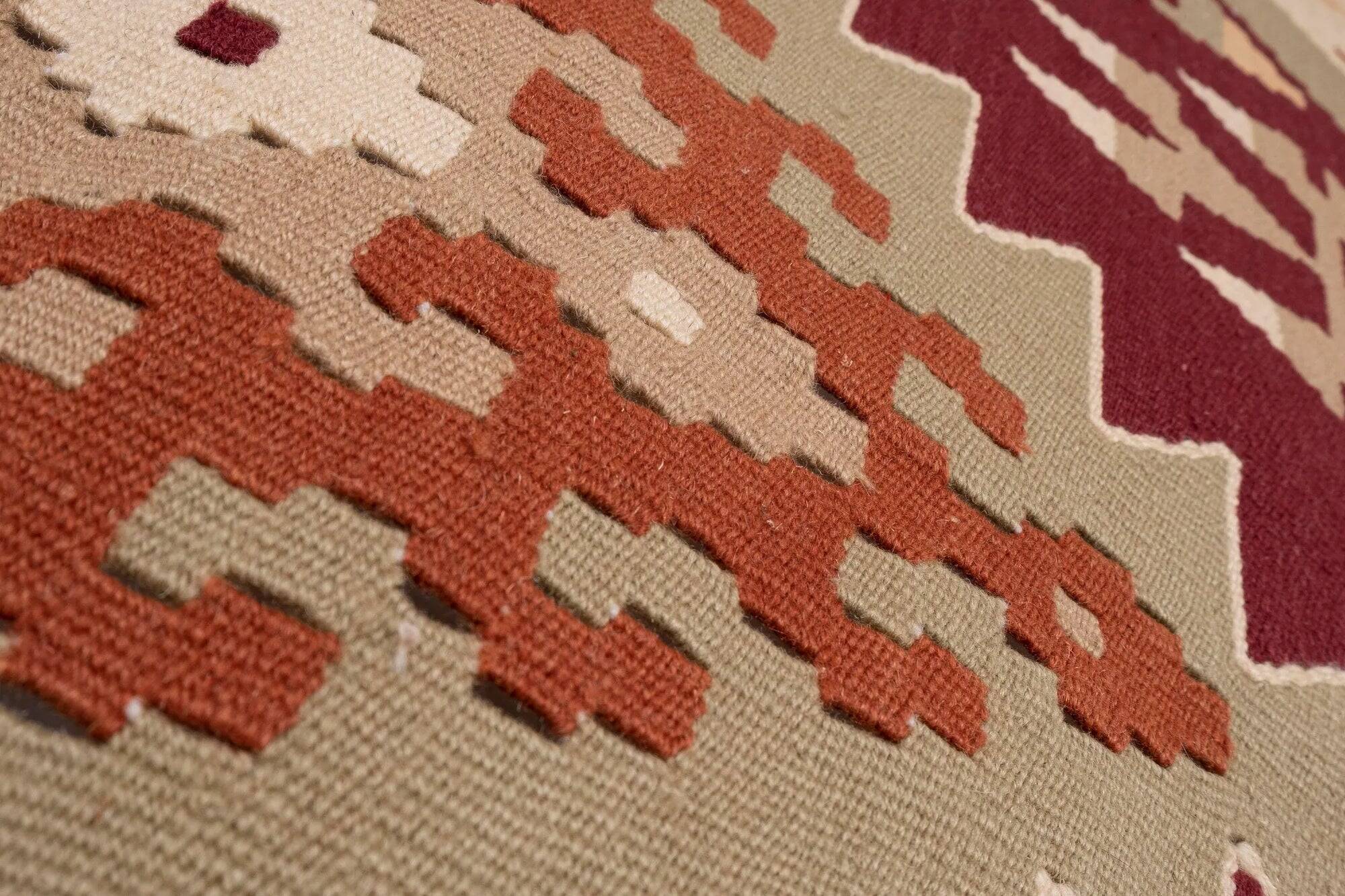 Vintage Turkish kilim, handwoven, 122x225 cm.