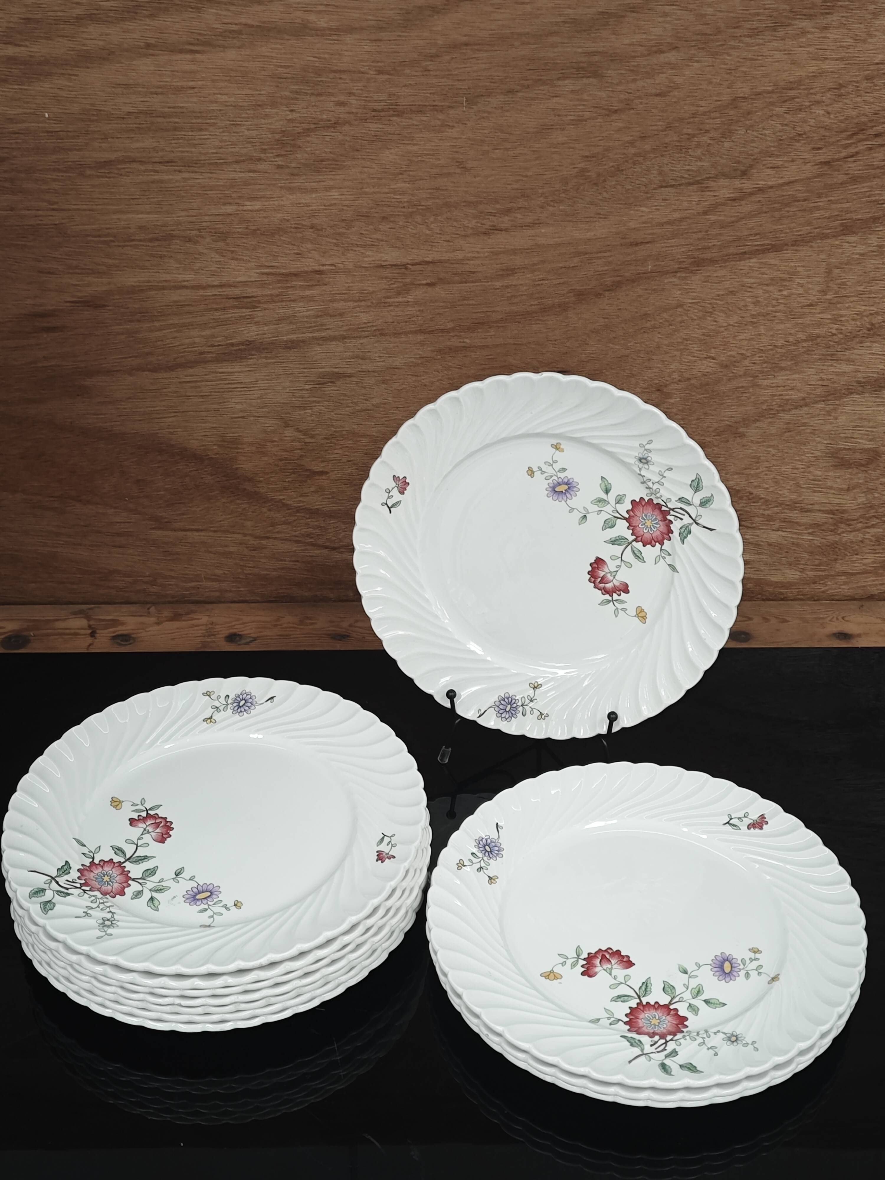 Set of 11 flat plates KG Lunéville Service Fleurs des Indes