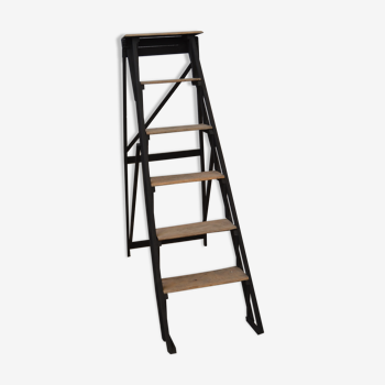 Former painter's stepladder