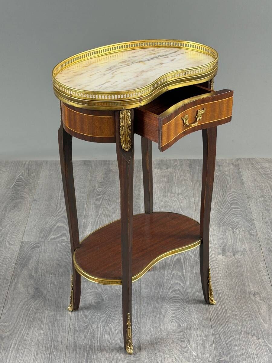 Louis XVI style gueridon in mahogany and gilded bronze, 20th century