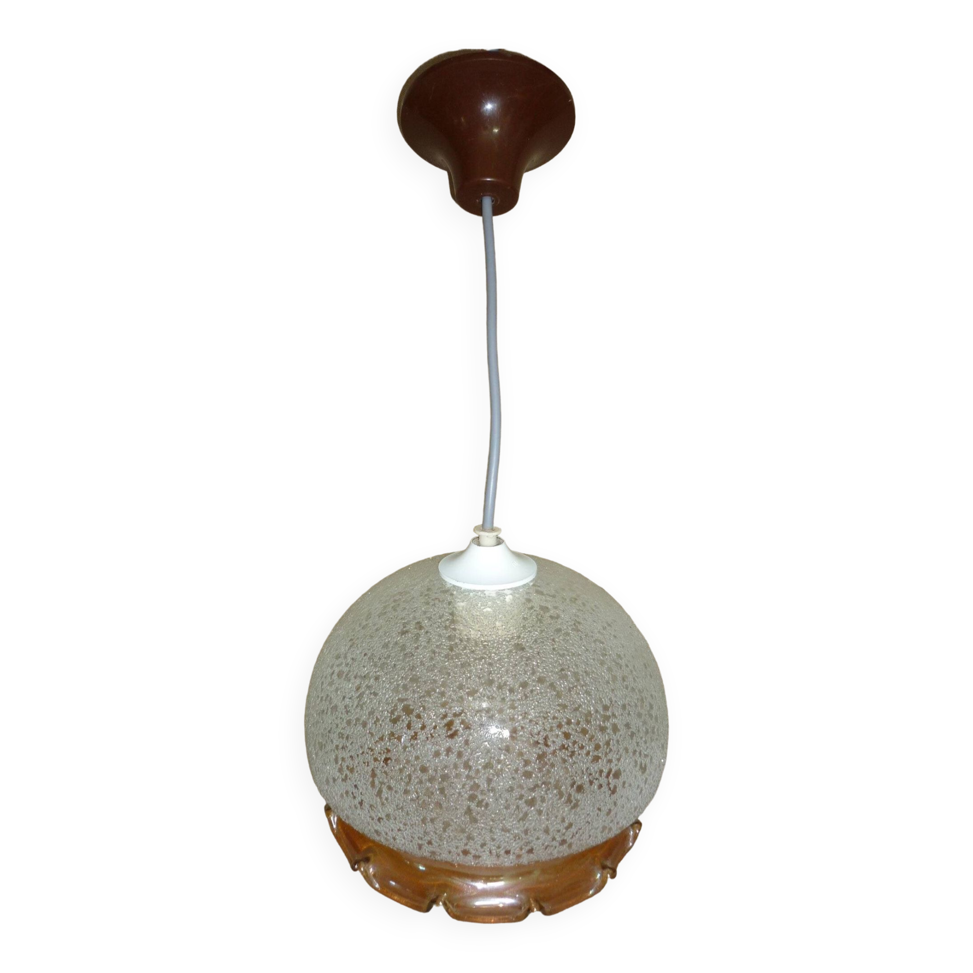 Chandelier in scratched glass and moiré rim