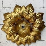 Vintage flower wall lamp in gilded metal