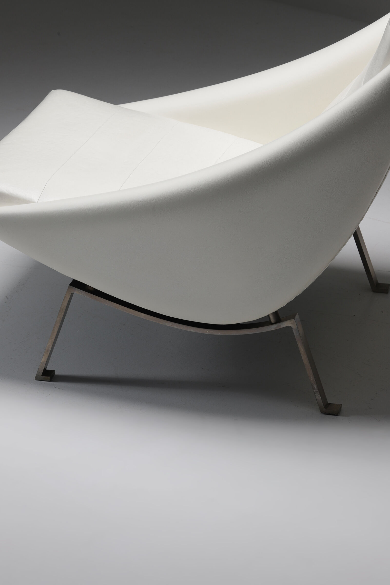 White Vinyl Lounge chair 1950s