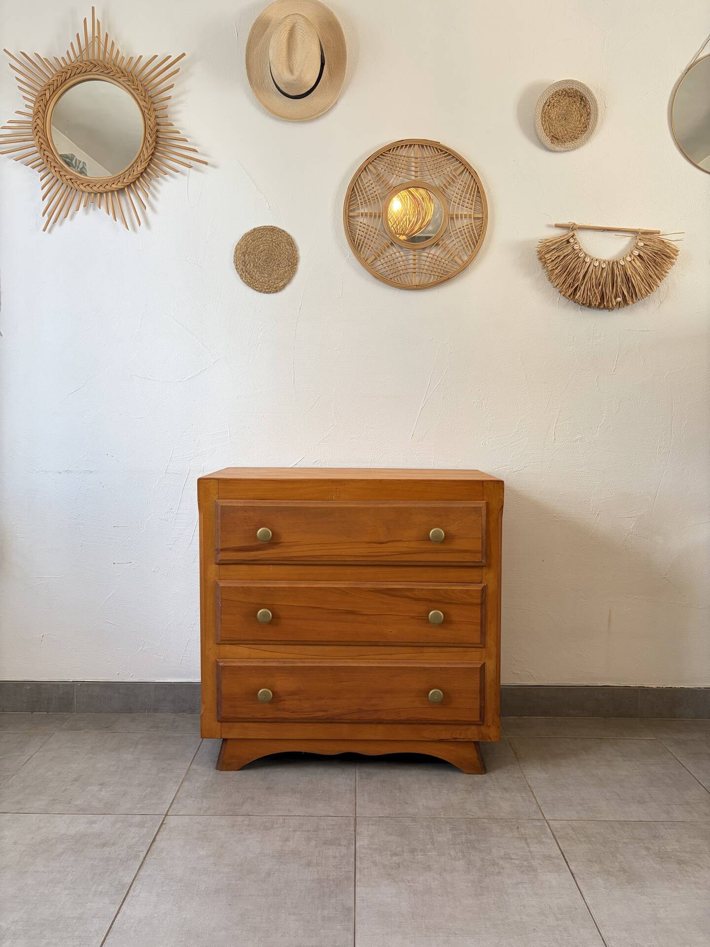 Vintage oak chest of drawers