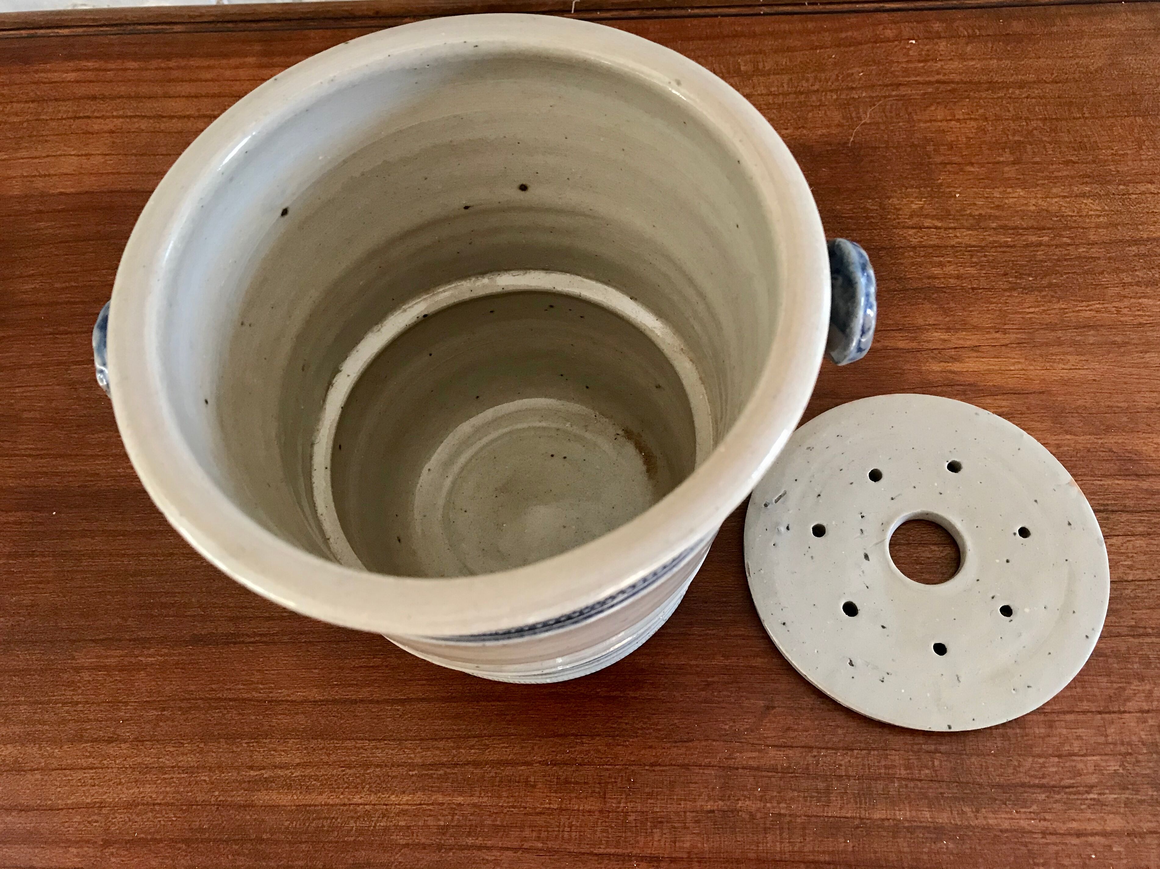 Vintage sandstone ice bucket