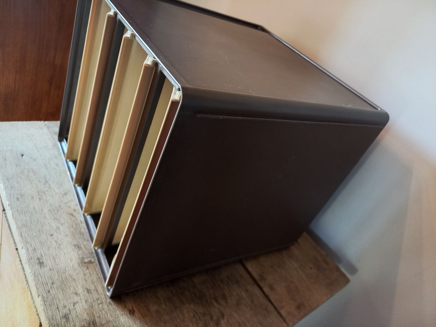 Storage lockers magazines vintage plastic 70-80