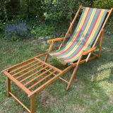 Transat/ chilienne vintage en bois avec repose-pieds — Années 60