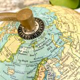 Globe USA year 70