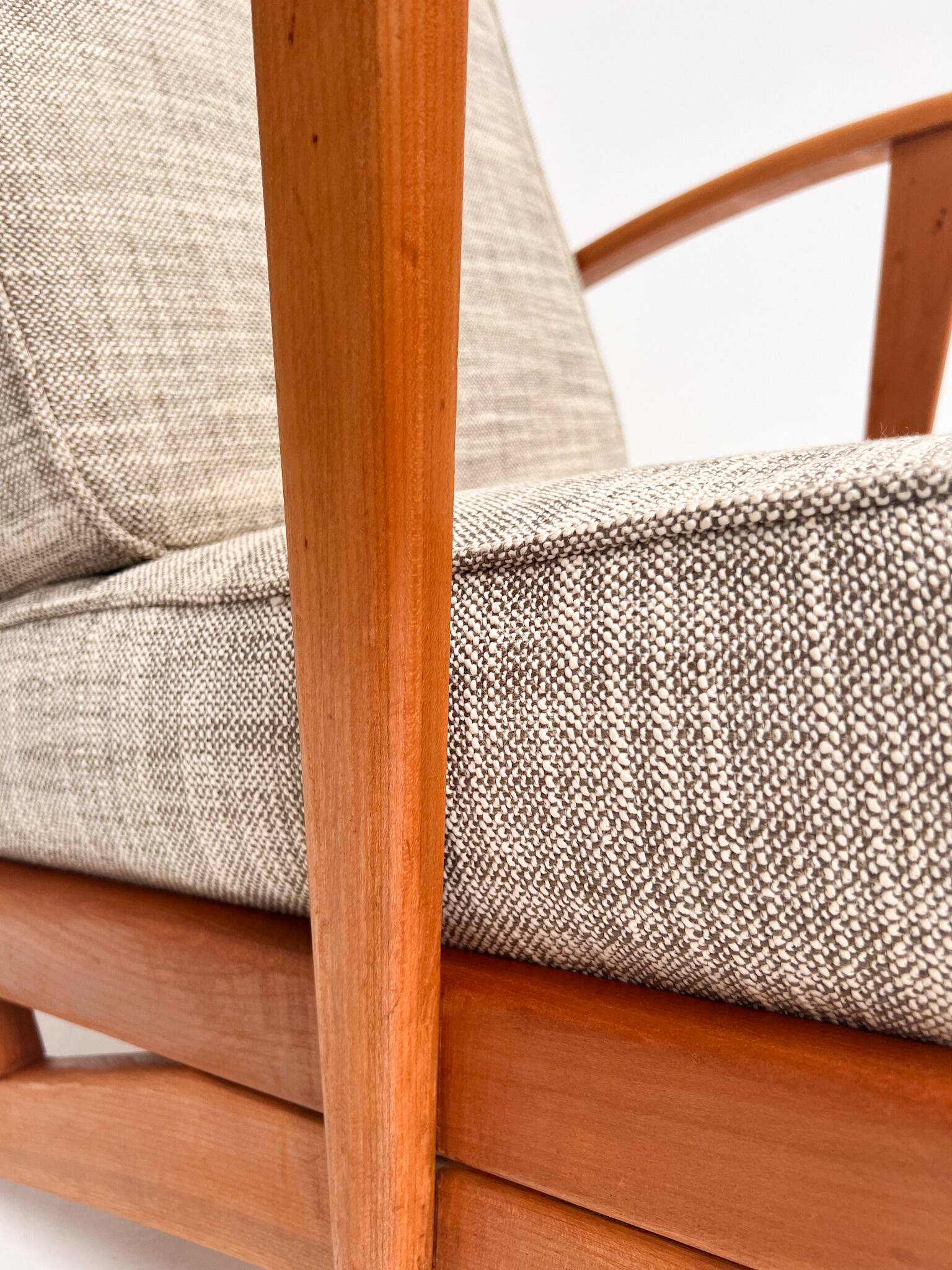 Wooden Midcentury armchairs with spindles from the 1960s
