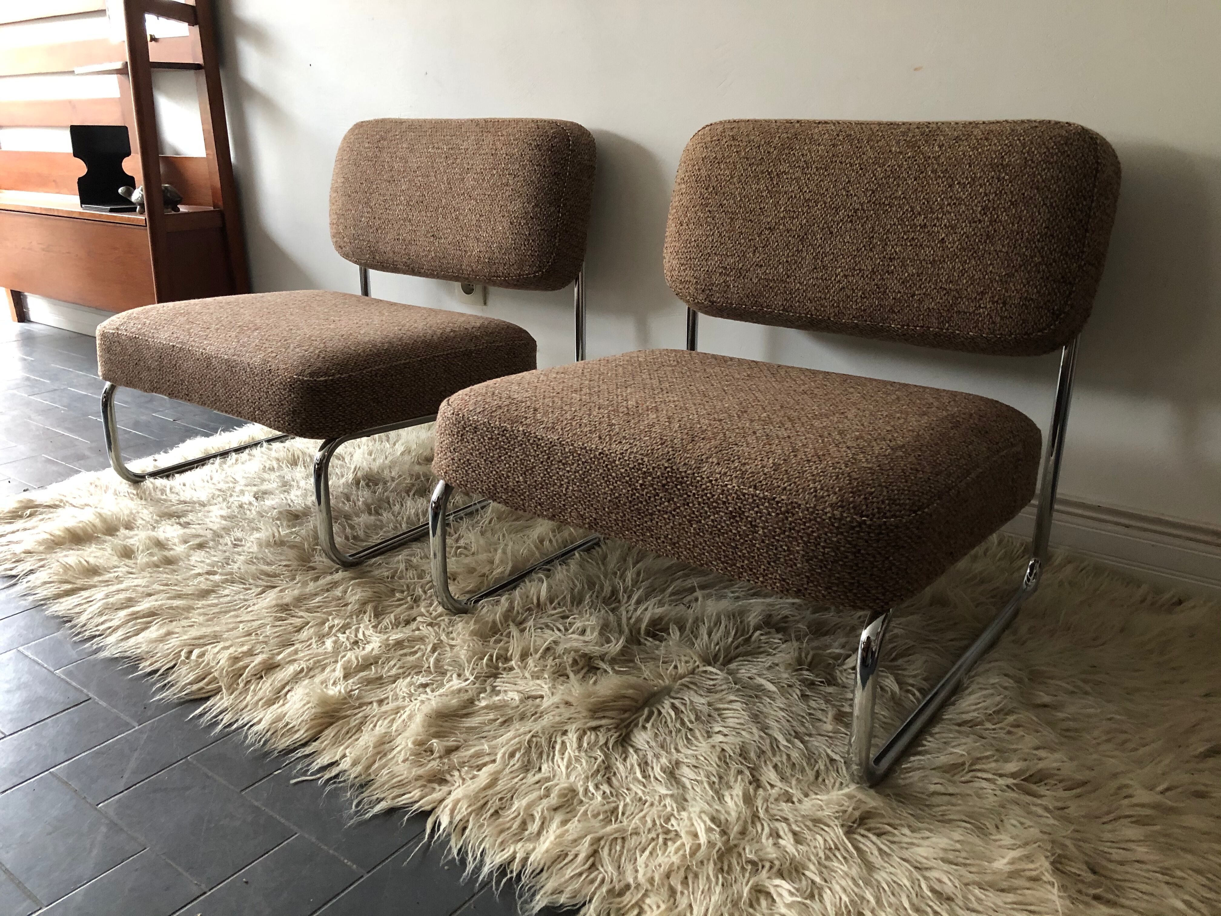Duo de chauffeuses vintage, édition Airborne, années 60/70