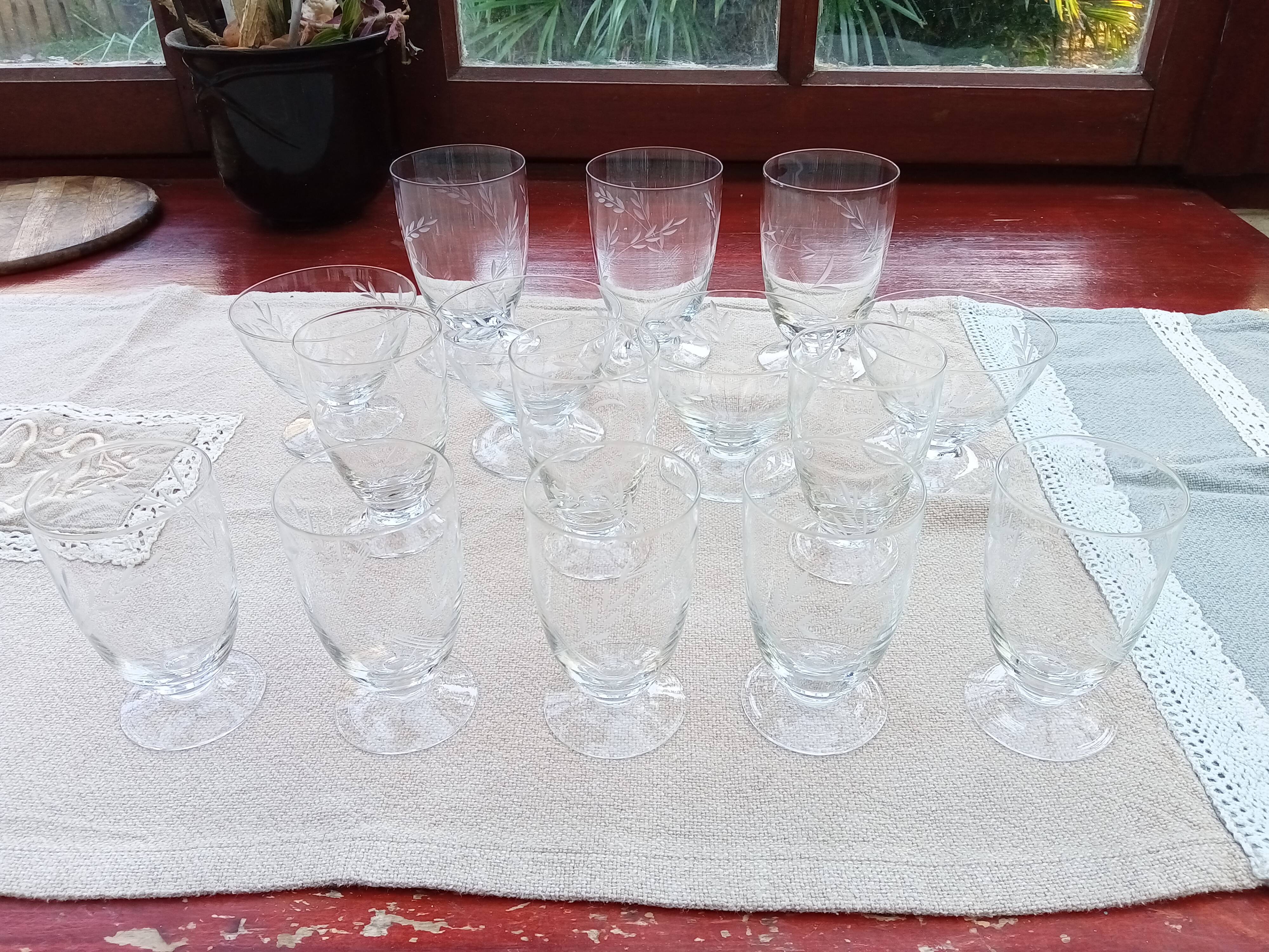Set of 15 old glasses from the 40s