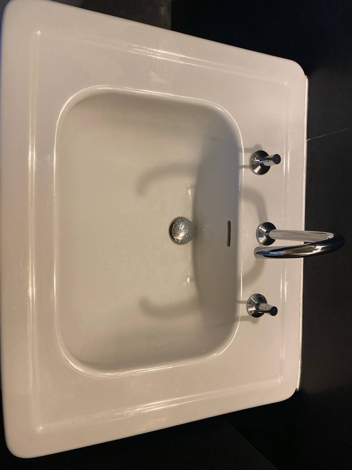 Art Deco sink