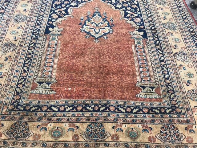 Very beautiful antique Persian carpet Tabriz very fine silk 135x160 cm