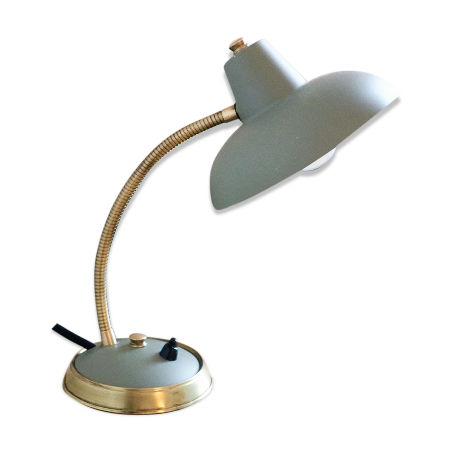 Fully restored vintage desk lamp.