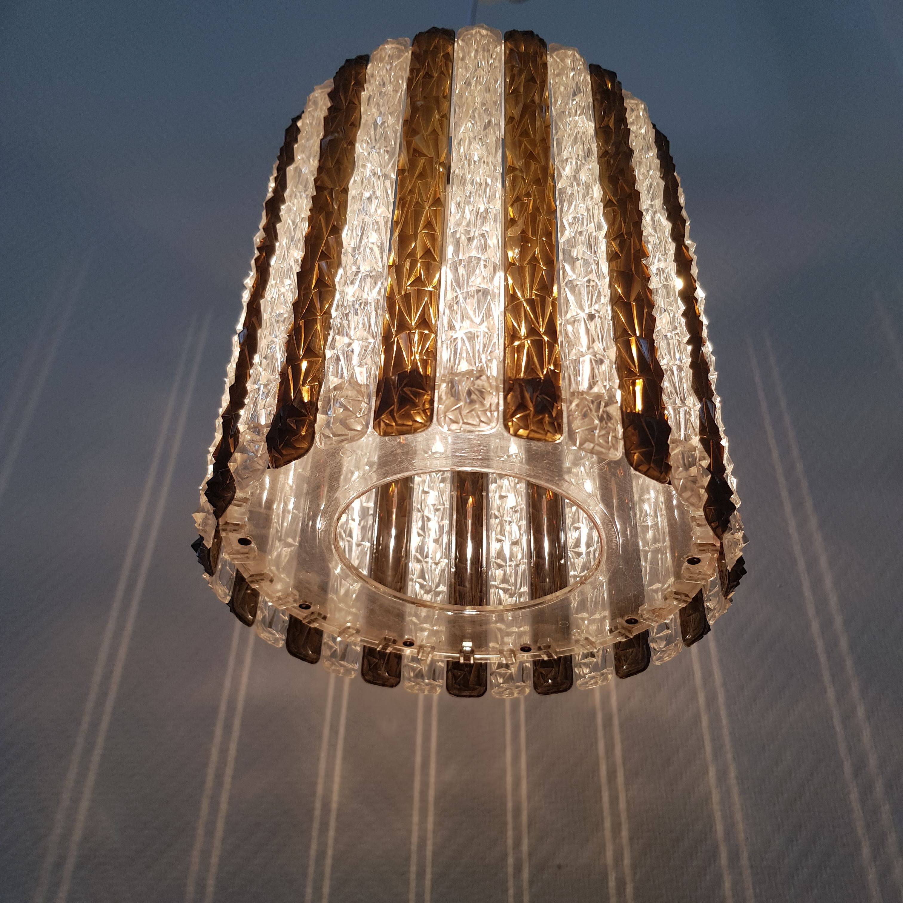 Cylindrical suspension in two-tone plastic 1970s